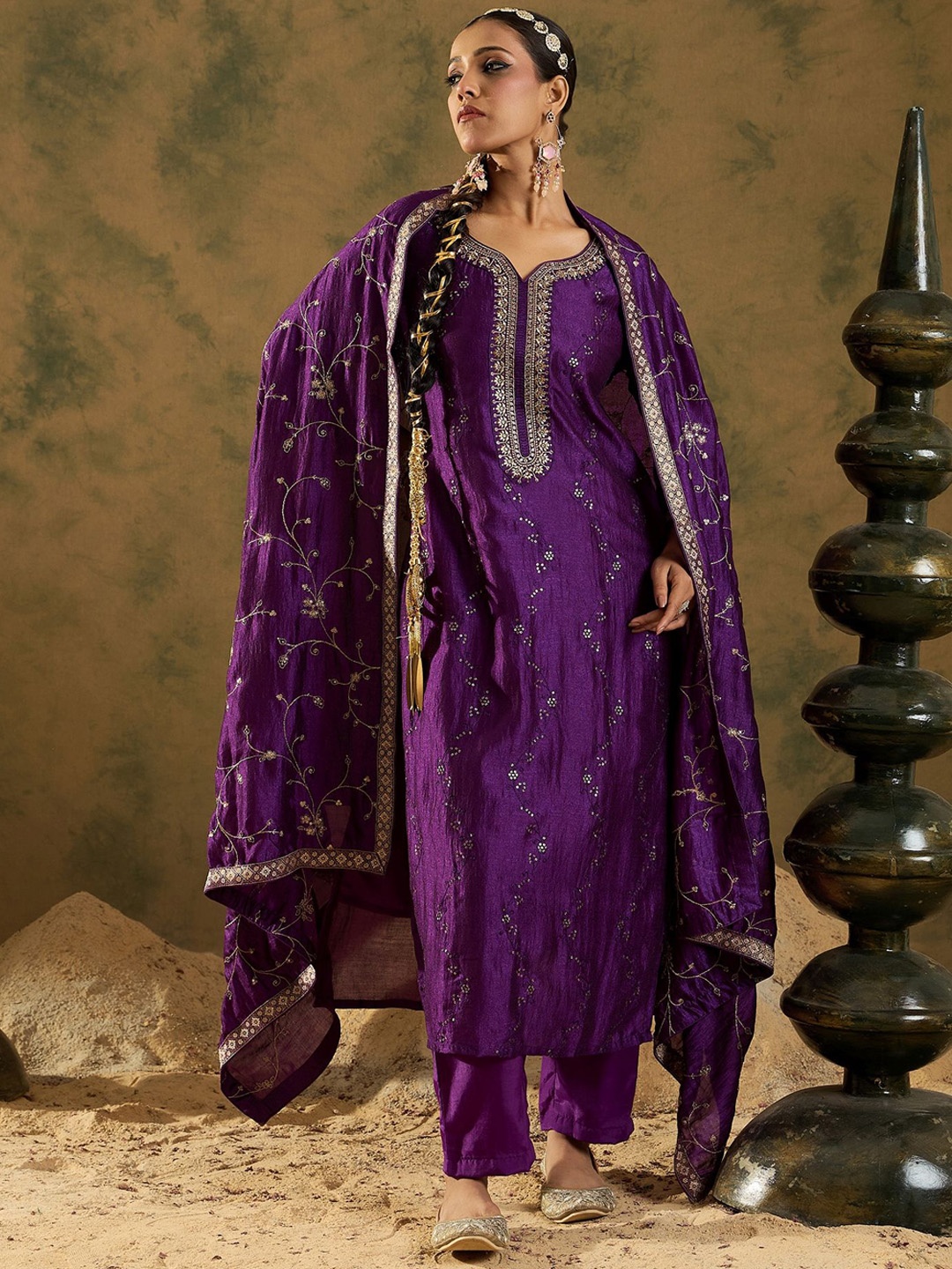 Indo Era Women Floral Embroidered Regular Kurta with Trousers & With Dupatta, Purple
Indo Era Women Floral Embroidered Regular Kurta with Trousers & With Dupatta, Purple