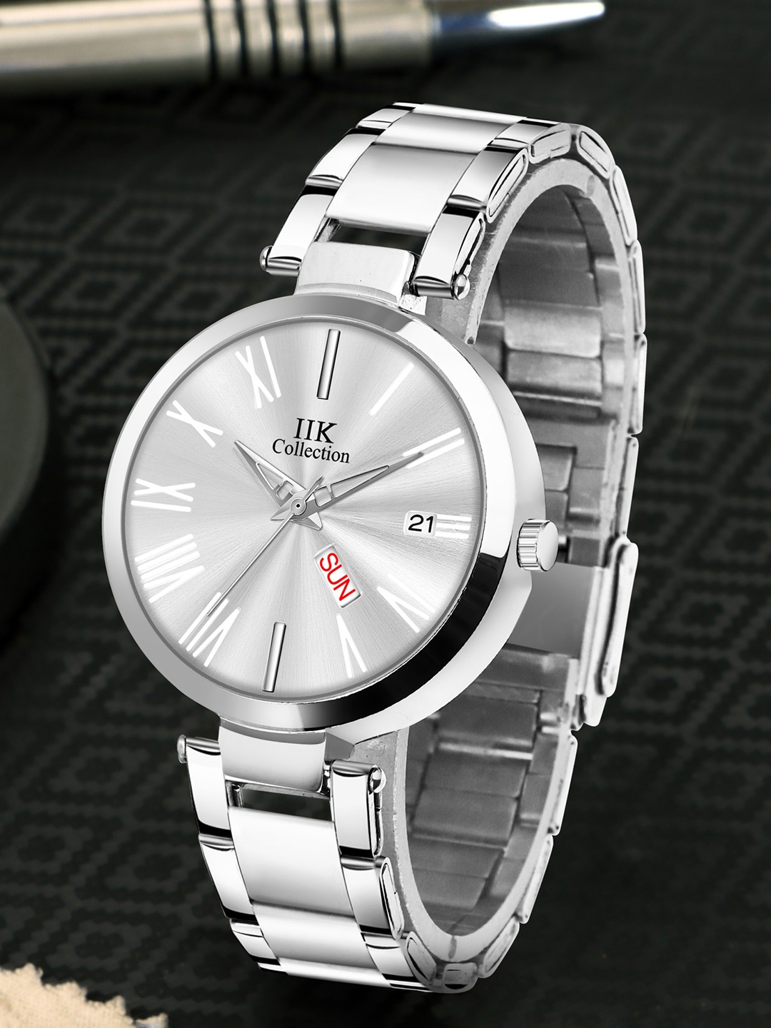 IIK COLLECTION Women Dial & Stainless Steel Bracelet Style Straps Analogue Watch IIK-2048W1-DND, Silver
IIK COLLECTION Women Dial & Stainless Steel Bracelet Style Straps Analogue Watch IIK-2048W1-DND, Silver
