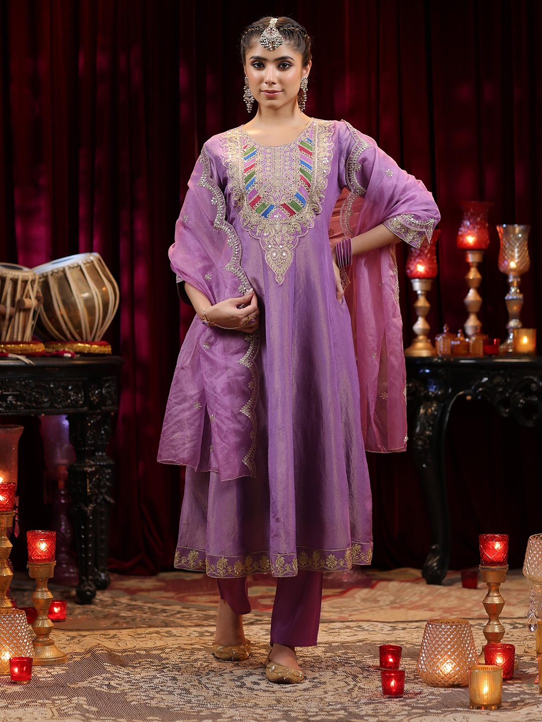 SCAKHI Ethnic Motifs Embroidered Panelled Sequinned Kurta with Trousers & Dupatta, Purple
SCAKHI Ethnic Motifs Embroidered Panelled Sequinned Kurta with Trousers & Dupatta, Purple