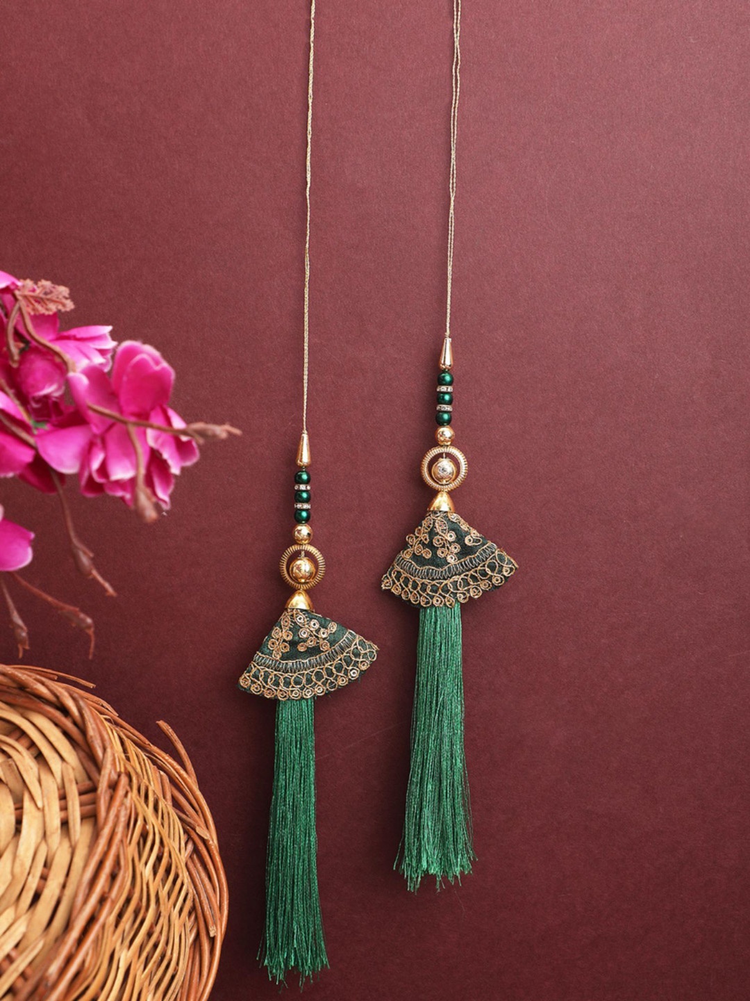ANIKAS CREATION Set Of 2 Crystal Stone Studded Hanging Latkans Saree Accessories, Green
ANIKAS CREATION Set Of 2 Crystal Stone Studded Hanging Latkans Saree Accessories, Green
