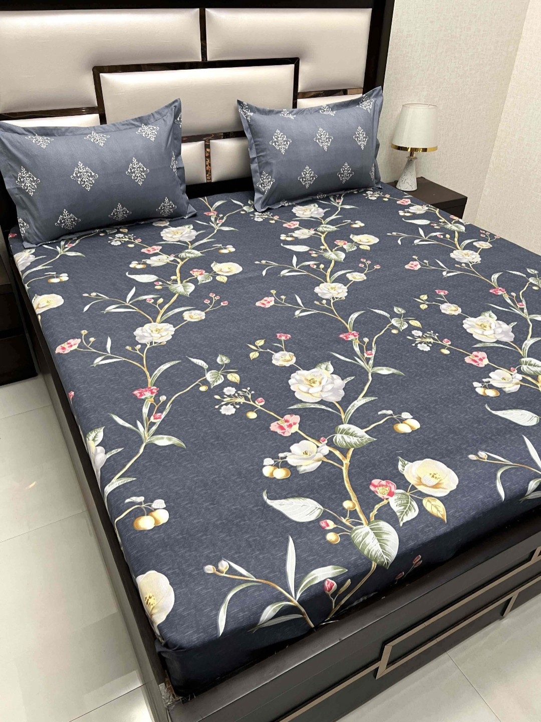 Pure Decor Manor Grey & White Floral Printed 330 TC King Bedsheet With 2 Pillow Covers
Pure Decor Manor Grey & White Floral Printed 330 TC King Bedsheet With 2 Pillow Covers