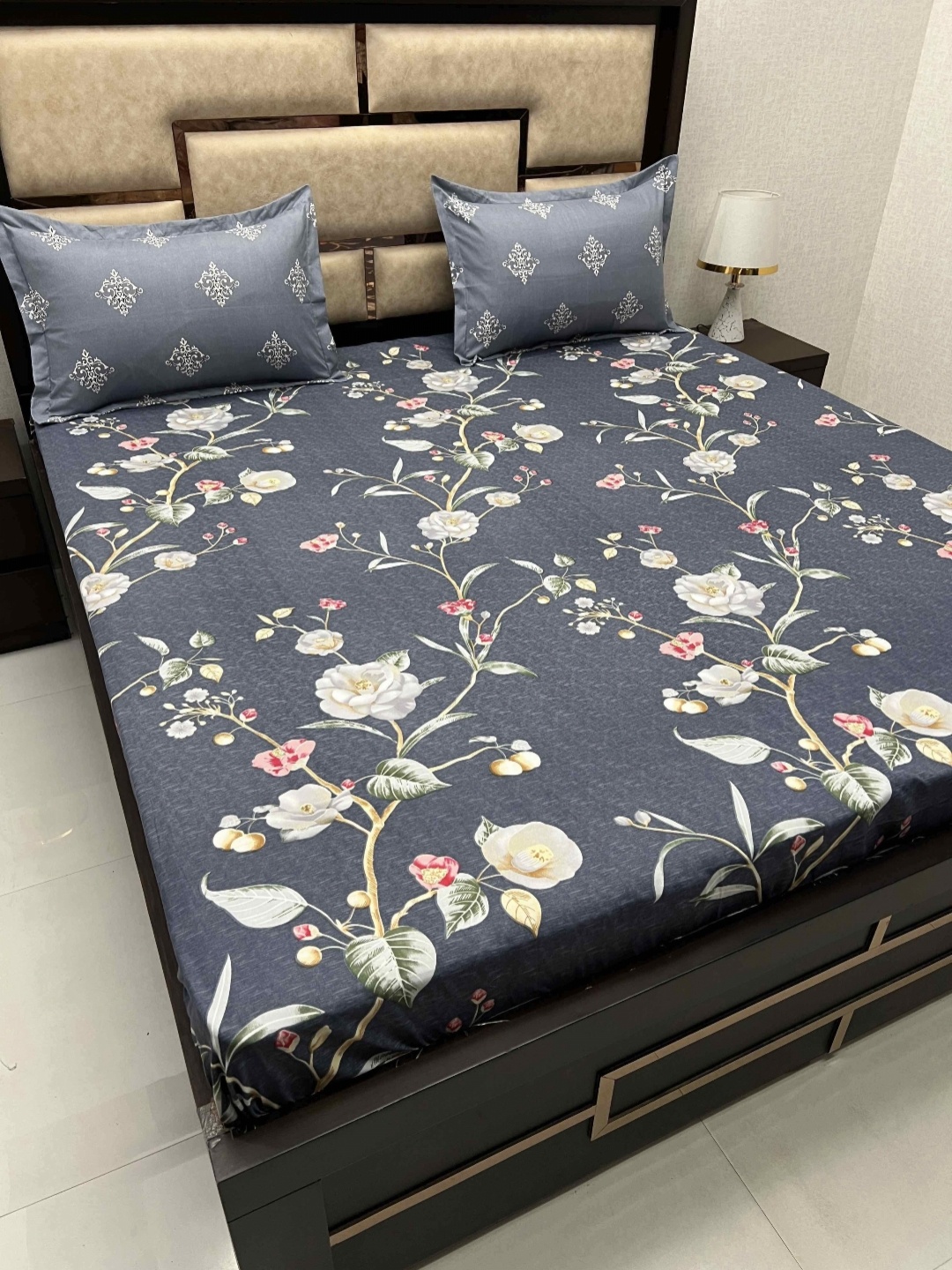 Pure Decor Manor Grey Floral Printed Microfiber 300 TC King Bedsheet With 2 Pillow Covers
Pure Decor Manor Grey Floral Printed Microfiber 300 TC King Bedsheet With 2 Pillow Covers