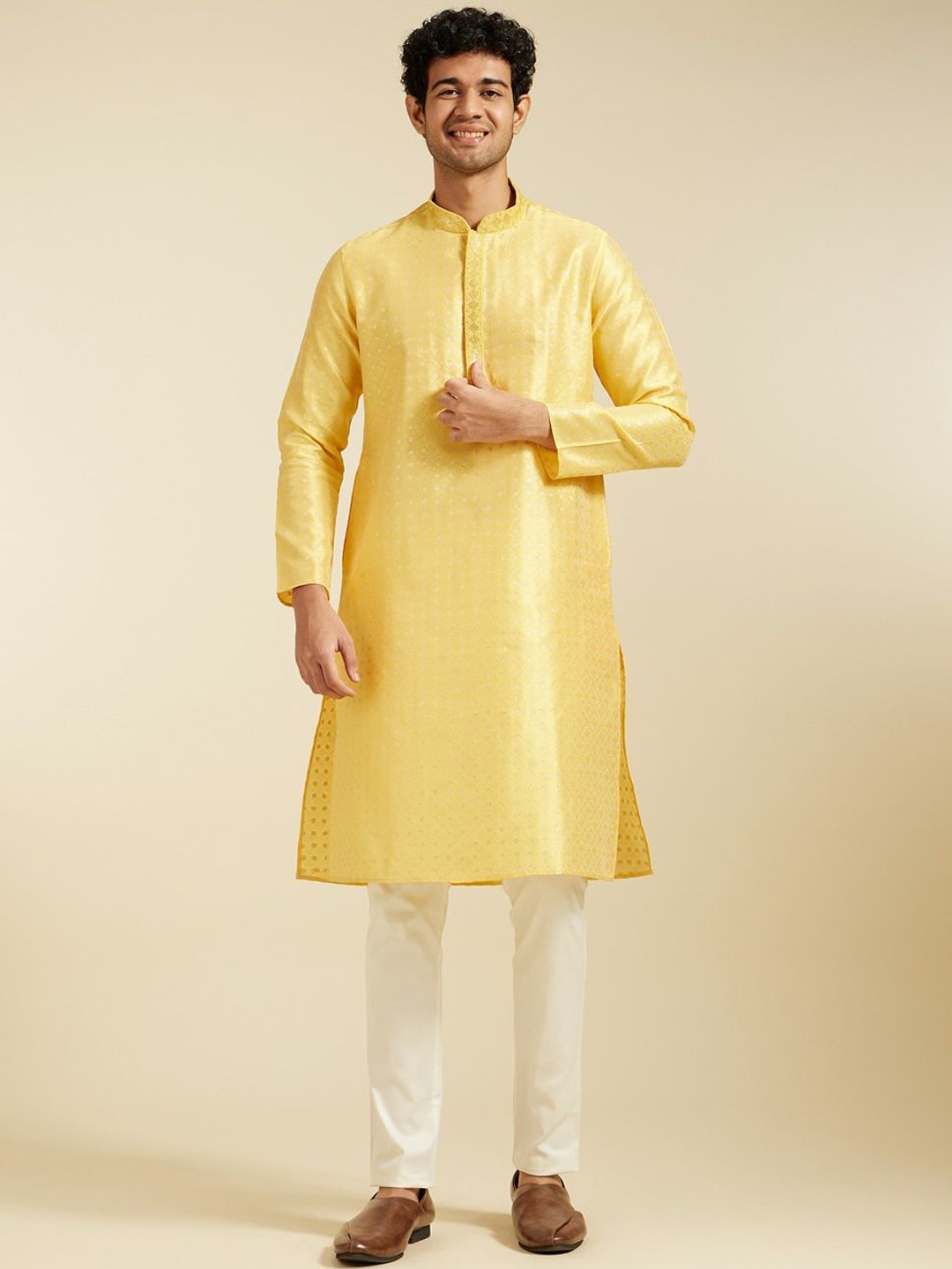 Diwas by Manyavar Woven Design Mandarin Collar Thread Work Straight Kurta, Yellow
Diwas by Manyavar Woven Design Mandarin Collar Thread Work Straight Kurta, Yellow