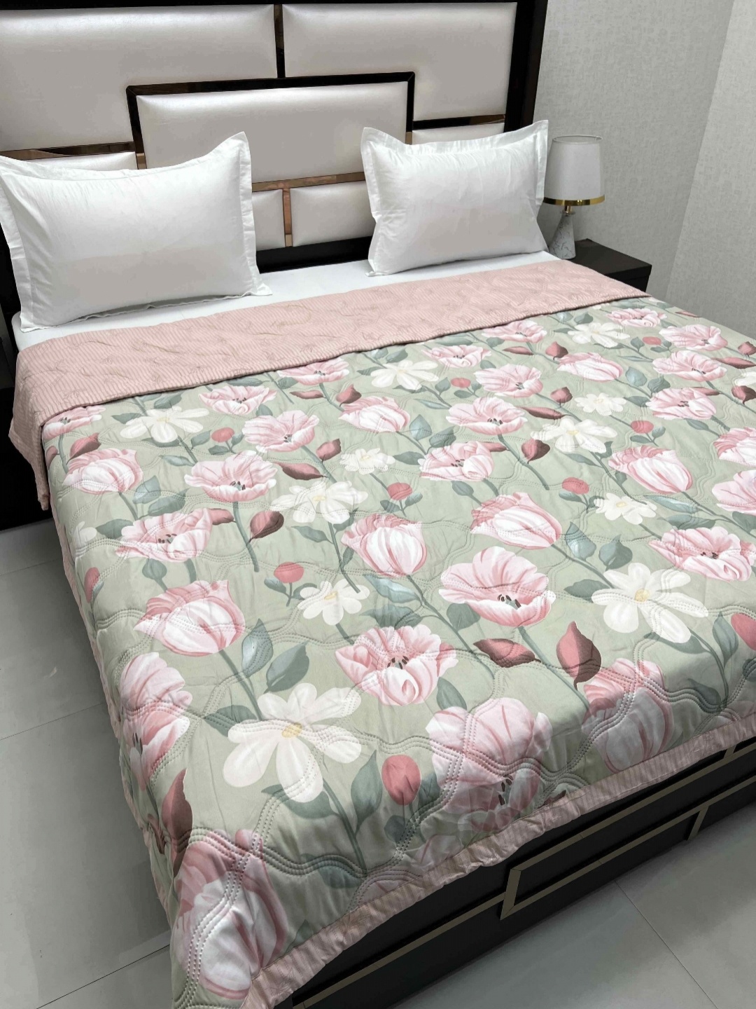 Pure Decor Doze Green & Pink Floral 200 GSM AC Room Reversible King Double Bed Comforter
Pure Decor Doze Green & Pink Floral 200 GSM AC Room Reversible King Double Bed Comforter
