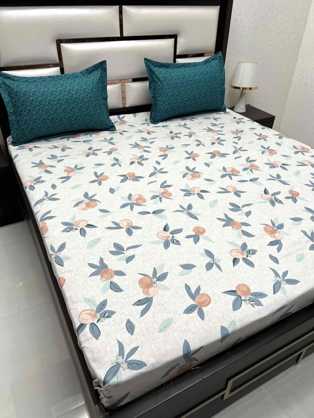 Pure Decor Manor White Floral Microfiber Fitted 350 TC King Bedsheet With 2 Pillow Covers
Pure Decor Manor White Floral Microfiber Fitted 350 TC King Bedsheet With 2 Pillow Covers