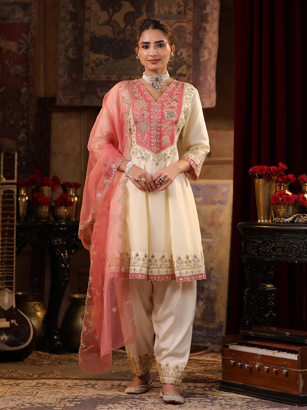 SCAKHI Floral Embroidered Regular Thread Work Dupion Silk Kurta With Salwar & Dupatta, Cream
SCAKHI Floral Embroidered Regular Thread Work Dupion Silk Kurta With Salwar & Dupatta, Cream