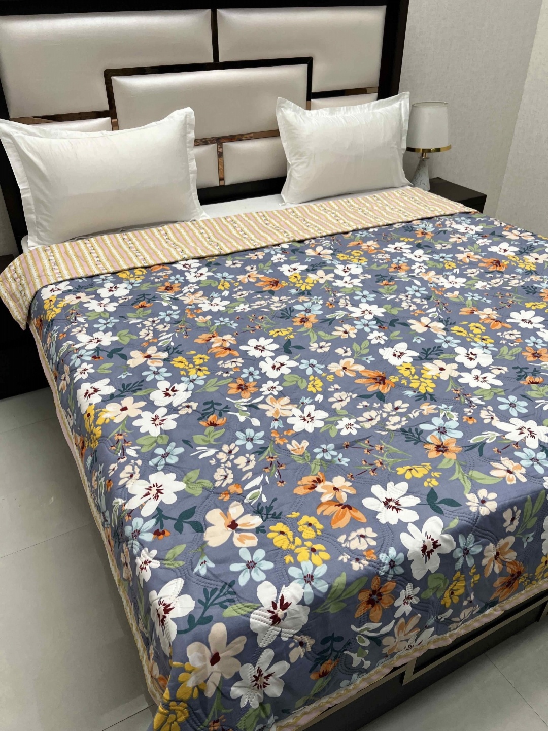 Pure Decor Doze Grey & Orange Floral AC Room 350 GSM Reversible King Double Bed Comforter
Pure Decor Doze Grey & Orange Floral AC Room 350 GSM Reversible King Double Bed Comforter