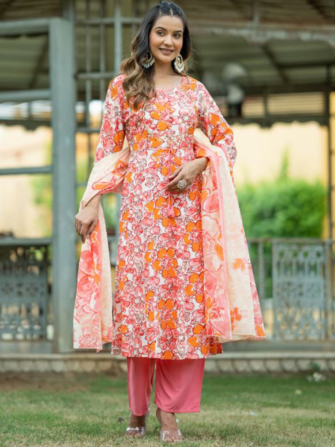 Kiana House Of Fashion Printed Regular Pure Cotton A-Line Kurta with Trousers & Dupatta, Orange
Kiana House Of Fashion Printed Regular Pure Cotton A-Line Kurta with Trousers & Dupatta, Orange