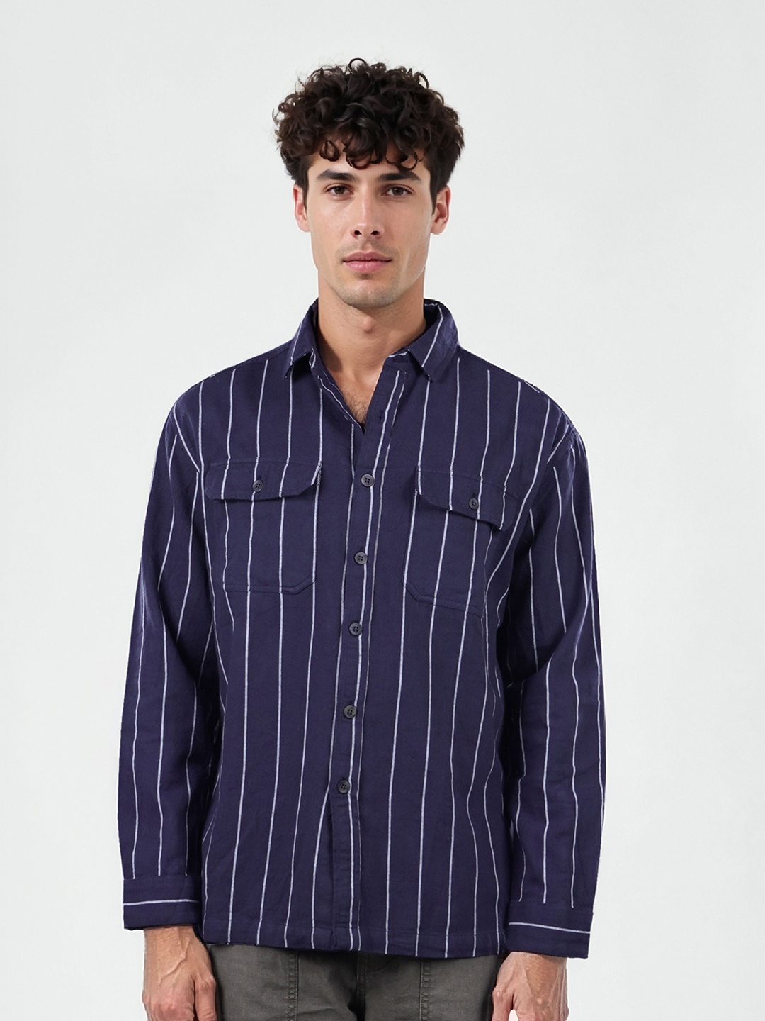Celio Men Classic Spread Collar Vertical Striped Cotton Oversized Casual Shirt, Navy blue
Celio Men Classic Spread Collar Vertical Striped Cotton Oversized Casual Shirt, Navy blue