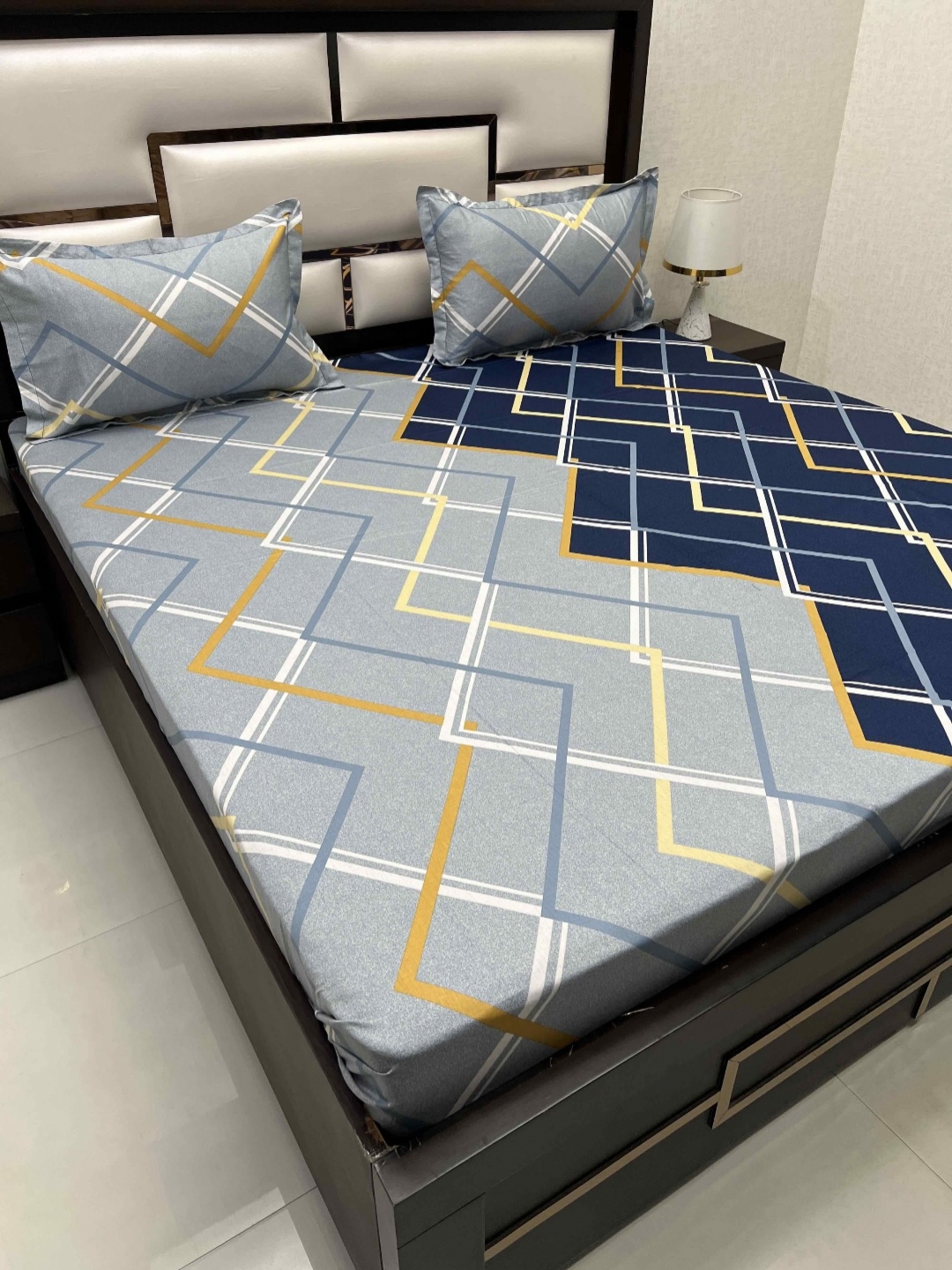 Pure Decor Blue & White Geometric Pure Cotton 300 TC Queen Bedsheet with 2 Pillow Covers
Pure Decor Blue & White Geometric Pure Cotton 300 TC Queen Bedsheet with 2 Pillow Covers