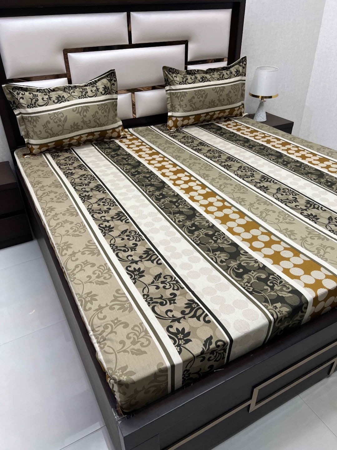 Pure Decor Cotton Queen Size Double Bed Bedsheet With 2 Pillow Covers 2.28m X 2.54m, White
Pure Decor Cotton Queen Size Double Bed Bedsheet With 2 Pillow Covers 2.28m X 2.54m, White