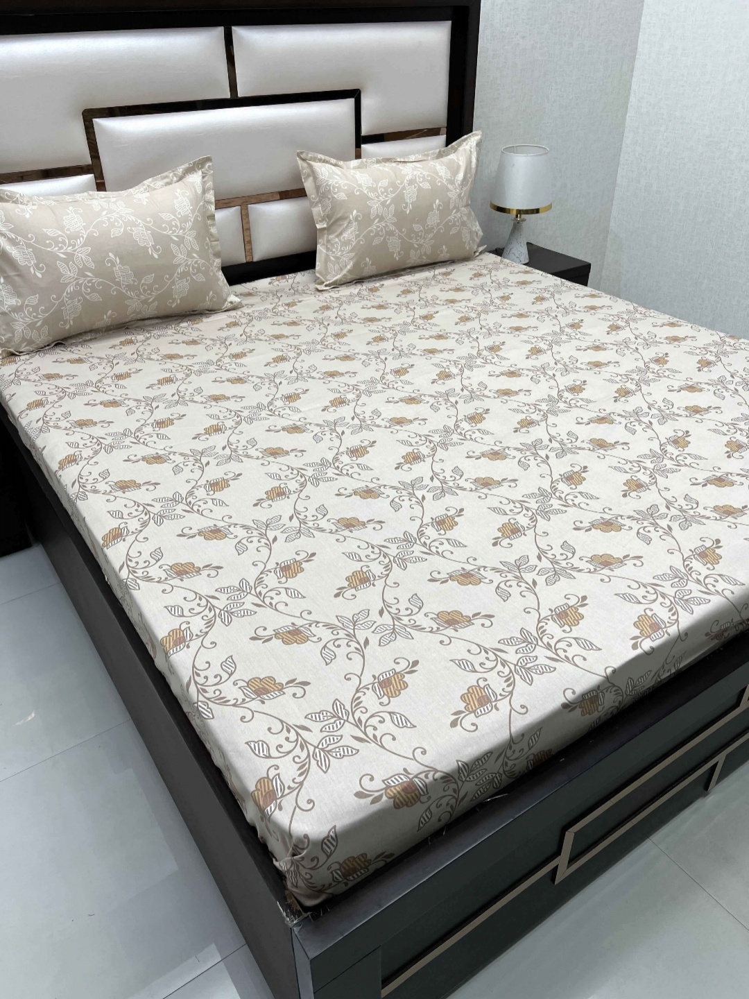 Pure Decor Cotton King Size Double Bedsheet With 2 Pillow Covers 2.74m X 2.74m, Brown
Pure Decor Cotton King Size Double Bedsheet With 2 Pillow Covers 2.74m X 2.74m, Brown
