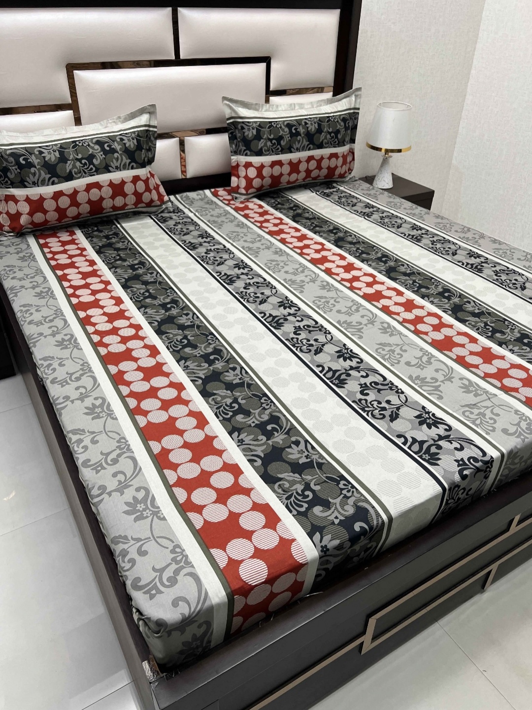 Pure Decor Passion Fur Black Printed Pure Cotton 200 TC Queen Bedsheet & 2 Pillow Covers
Pure Decor Passion Fur Black Printed Pure Cotton 200 TC Queen Bedsheet & 2 Pillow Covers