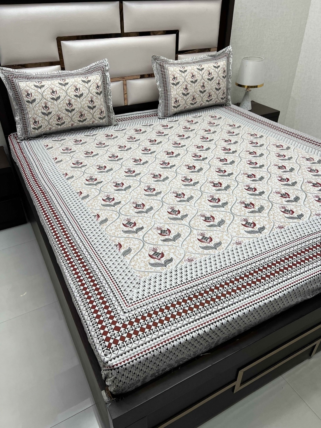 Pure Decor Lifestyle White & Maroon Ethnic Motifs King Bedsheet with 2 Pillow Covers
Pure Decor Lifestyle White & Maroon Ethnic Motifs King Bedsheet with 2 Pillow Covers