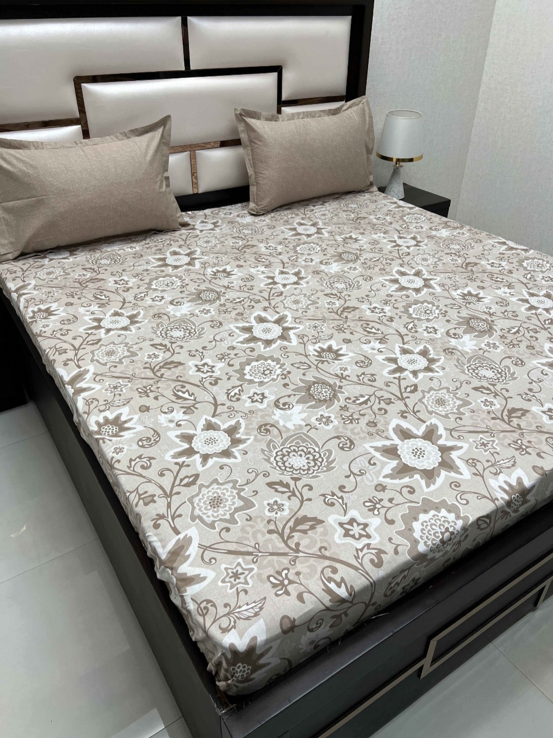 Pure Decor Cotton King Size Double Bed Bedsheet With 2 Pillow Covers 2.74m X 2.74m, Brown
Pure Decor Cotton King Size Double Bed Bedsheet With 2 Pillow Covers 2.74m X 2.74m, Brown