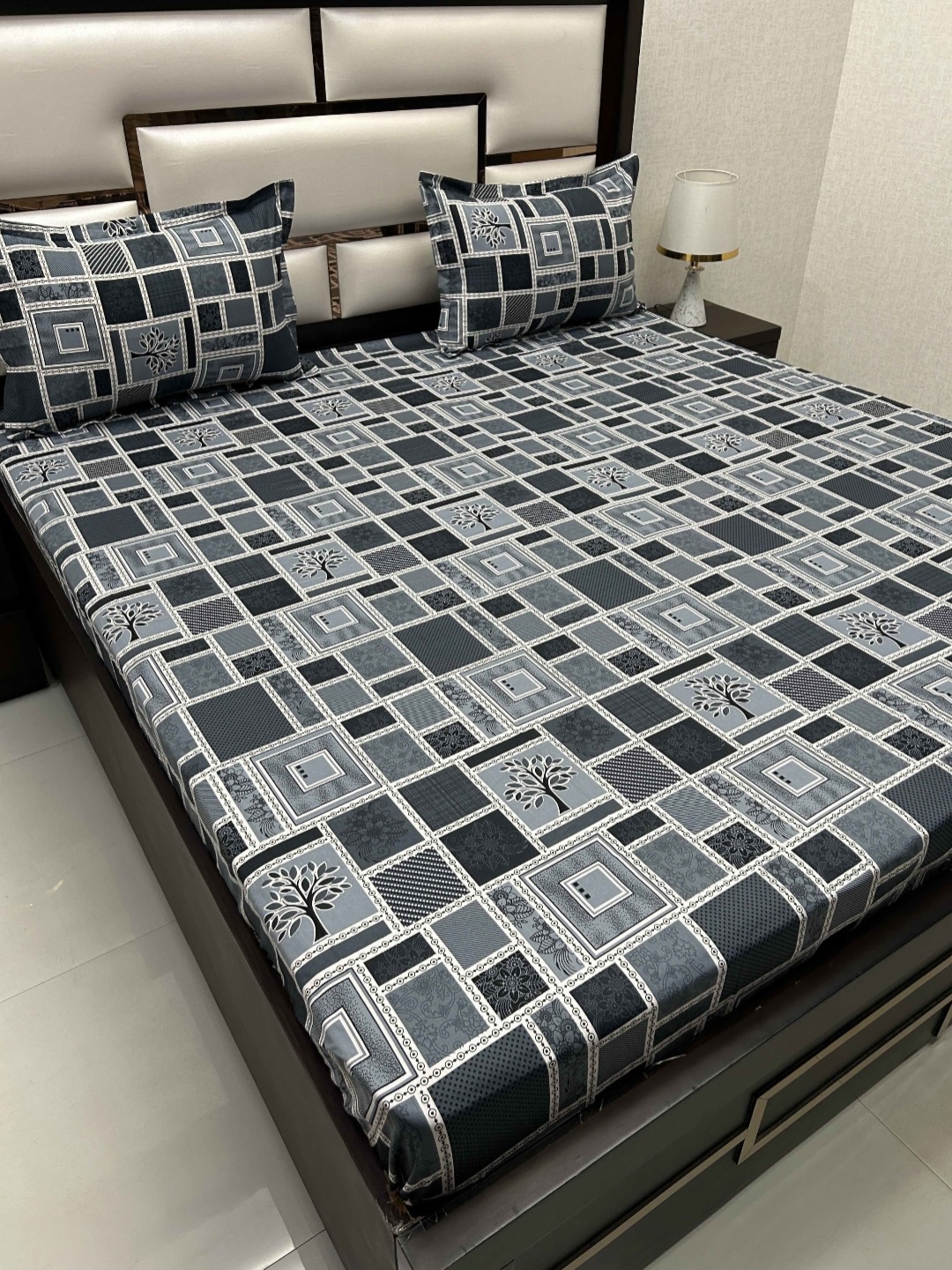 Pure Decor Velar Sib Black Floral 400 TC Pure Cotton King Bedsheet With 2 Pillow Covers
Pure Decor Velar Sib Black Floral 400 TC Pure Cotton King Bedsheet With 2 Pillow Covers