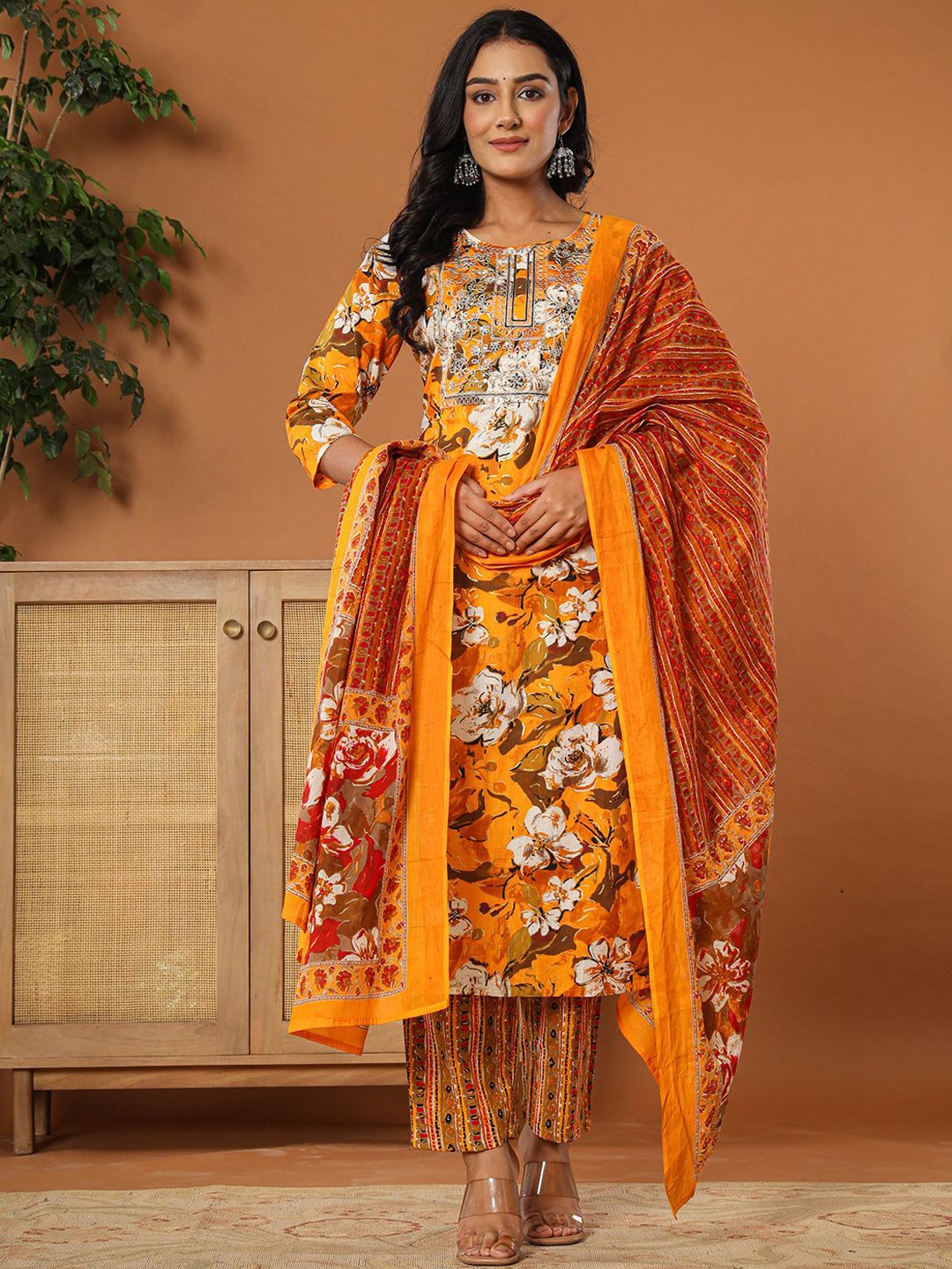 Yufta Mustard Yellow Floral Embroidered Sequinned Cotton Kurta With Trousers & Dupatta
Yufta Mustard Yellow Floral Embroidered Sequinned Cotton Kurta With Trousers & Dupatta