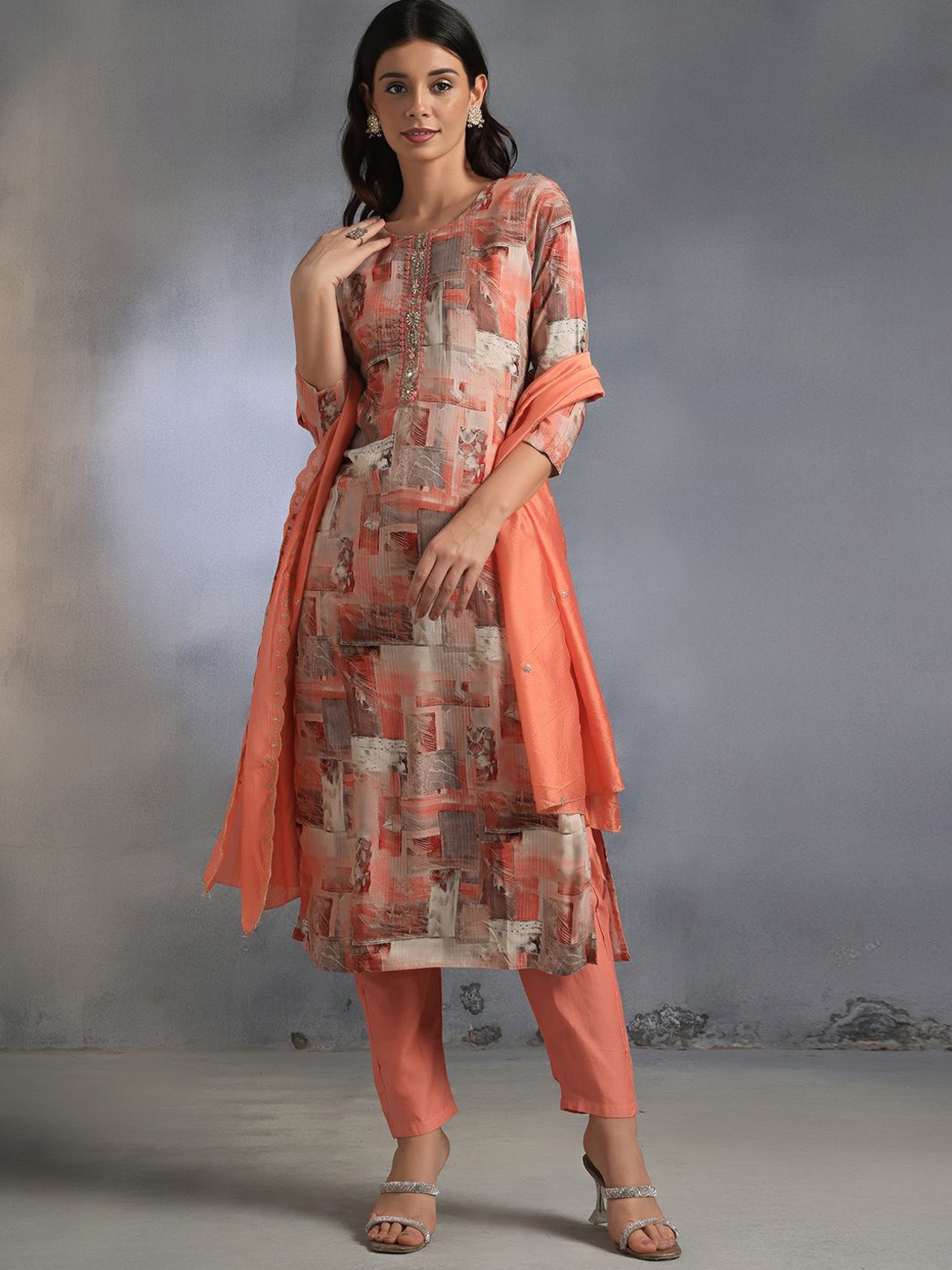 Rang by Indya Printed Beads and Stones Straight Kurta with Trousers & Dupatta, Peach
Rang by Indya Printed Beads and Stones Straight Kurta with Trousers & Dupatta, Peach