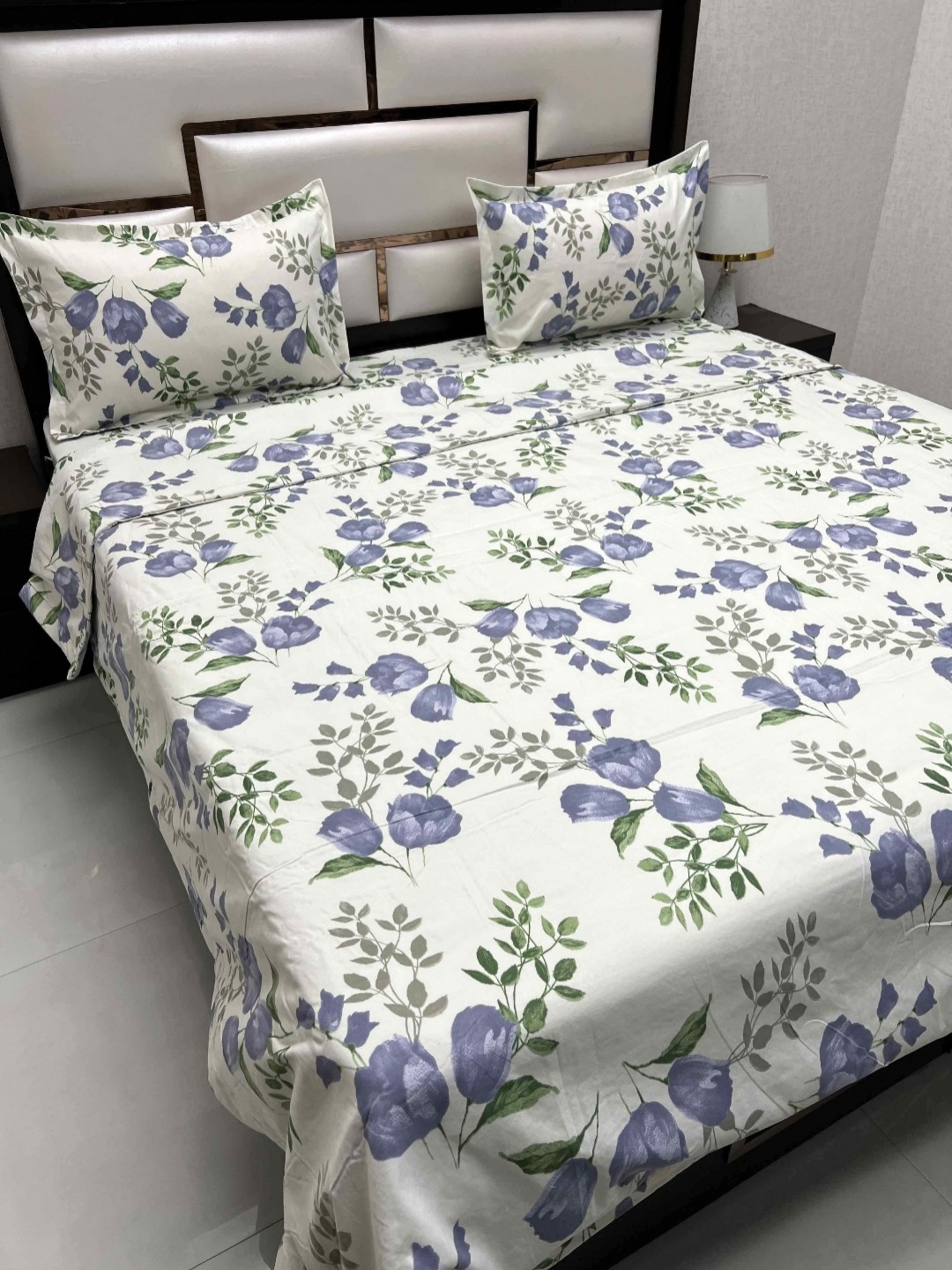 Pure Decor Bedding of 4 Pieces Bedsheet Set (2.28m X 2.54m) With Comforter (2.21m X 2.46m), White
Pure Decor Bedding of 4 Pieces Bedsheet Set (2.28m X 2.54m) With Comforter (2.21m X 2.46m), White
