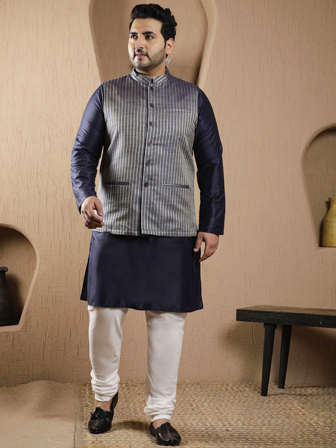 Sztori Plus Size Mandarin Collar Straight Kurta with Churidar & Nehru Jacket, Navy blue
Sztori Plus Size Mandarin Collar Straight Kurta with Churidar & Nehru Jacket, Navy blue