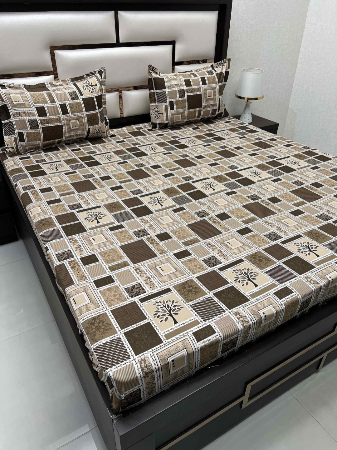 Pure Decor Velar Sib Brown Printed Pure Cotton 380 TC King Bedsheet Set 2.75 m x 2.74 m
Pure Decor Velar Sib Brown Printed Pure Cotton 380 TC King Bedsheet Set 2.75 m x 2.74 m