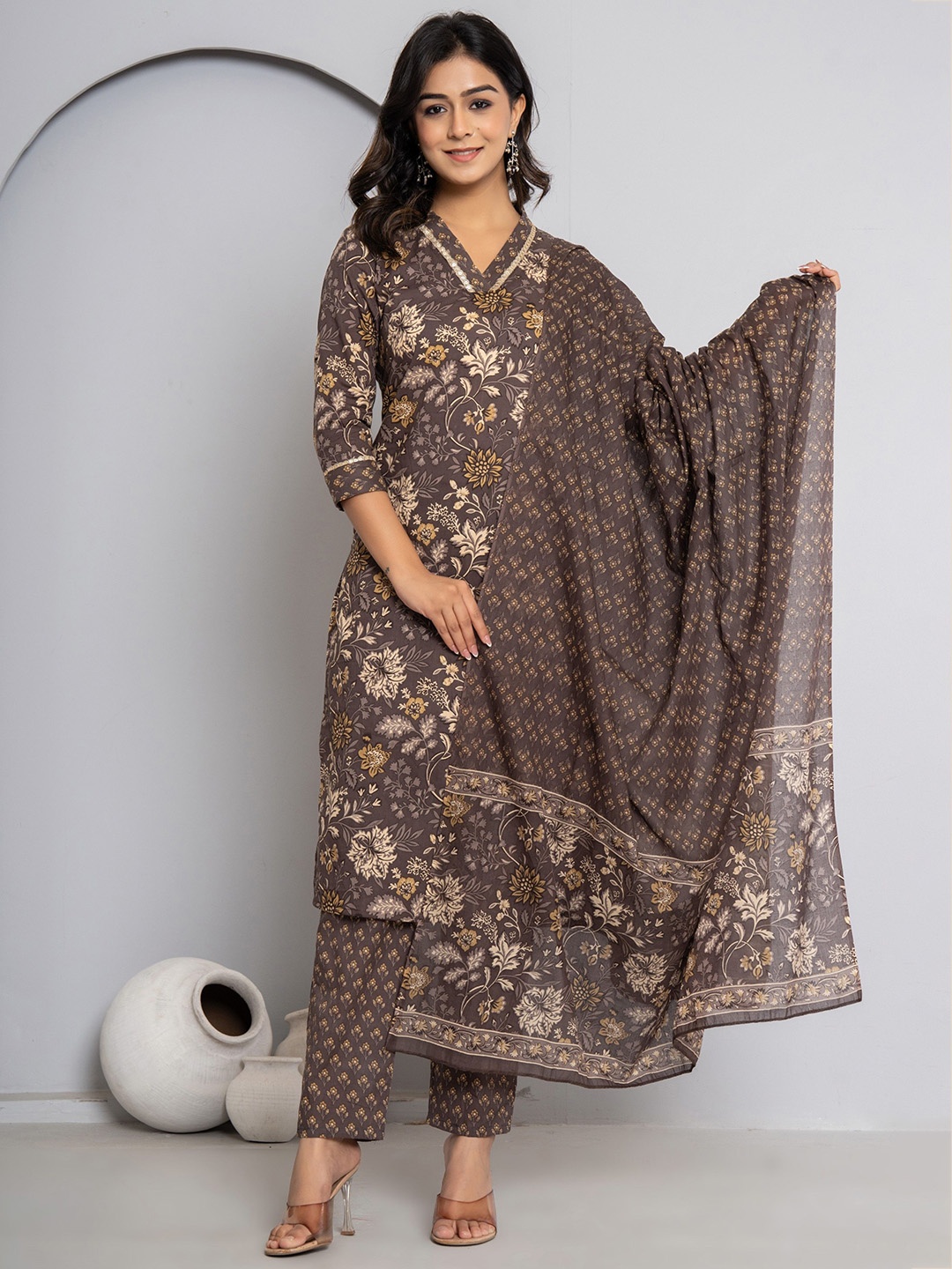 JAIPURI BUNAAI Ethnic Motifs Printed Pure Cotton Straight Kurta With Palazzos & Dupatta, Grey
JAIPURI BUNAAI Ethnic Motifs Printed Pure Cotton Straight Kurta With Palazzos & Dupatta, Grey