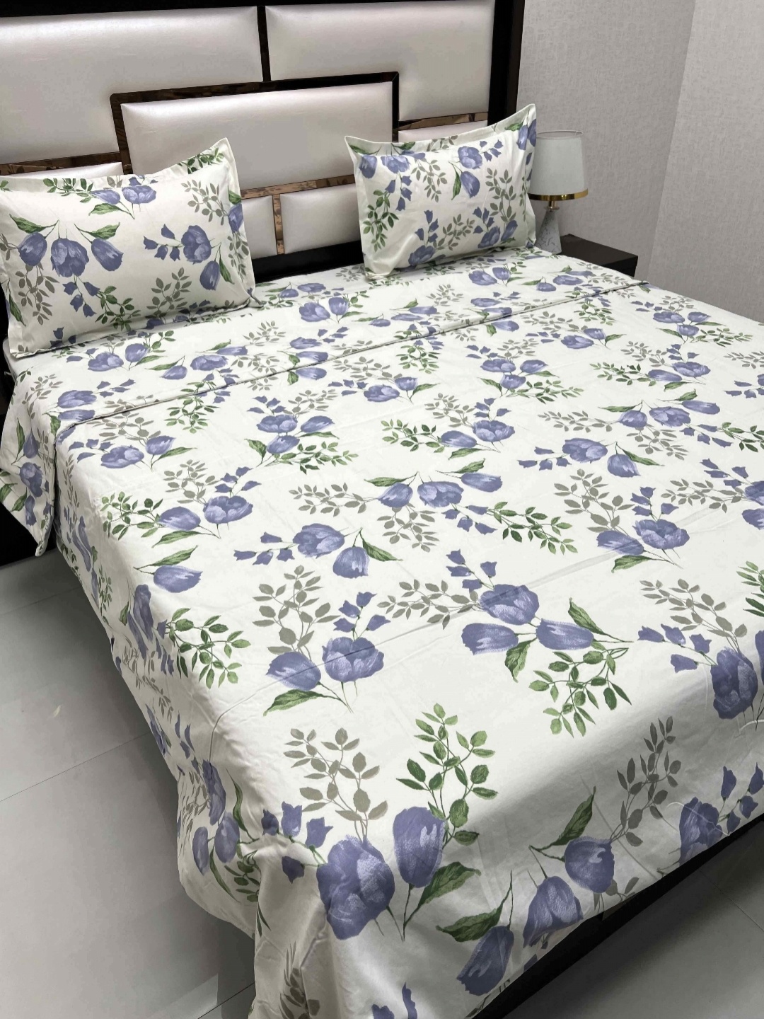 Pure Decor Bedding of 4 Pieces Bedsheet Set (2.28m X 2.54m) With Comforter (2.21m X 2.46m), White
Pure Decor Bedding of 4 Pieces Bedsheet Set (2.28m X 2.54m) With Comforter (2.21m X 2.46m), White