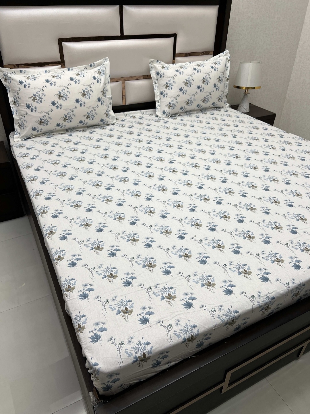 Pure Decor Sapphire White Printed 300 TC Pure Cotton Fitted Super King Bedsheet Set, Blue
Pure Decor Sapphire White Printed 300 TC Pure Cotton Fitted Super King Bedsheet Set, Blue