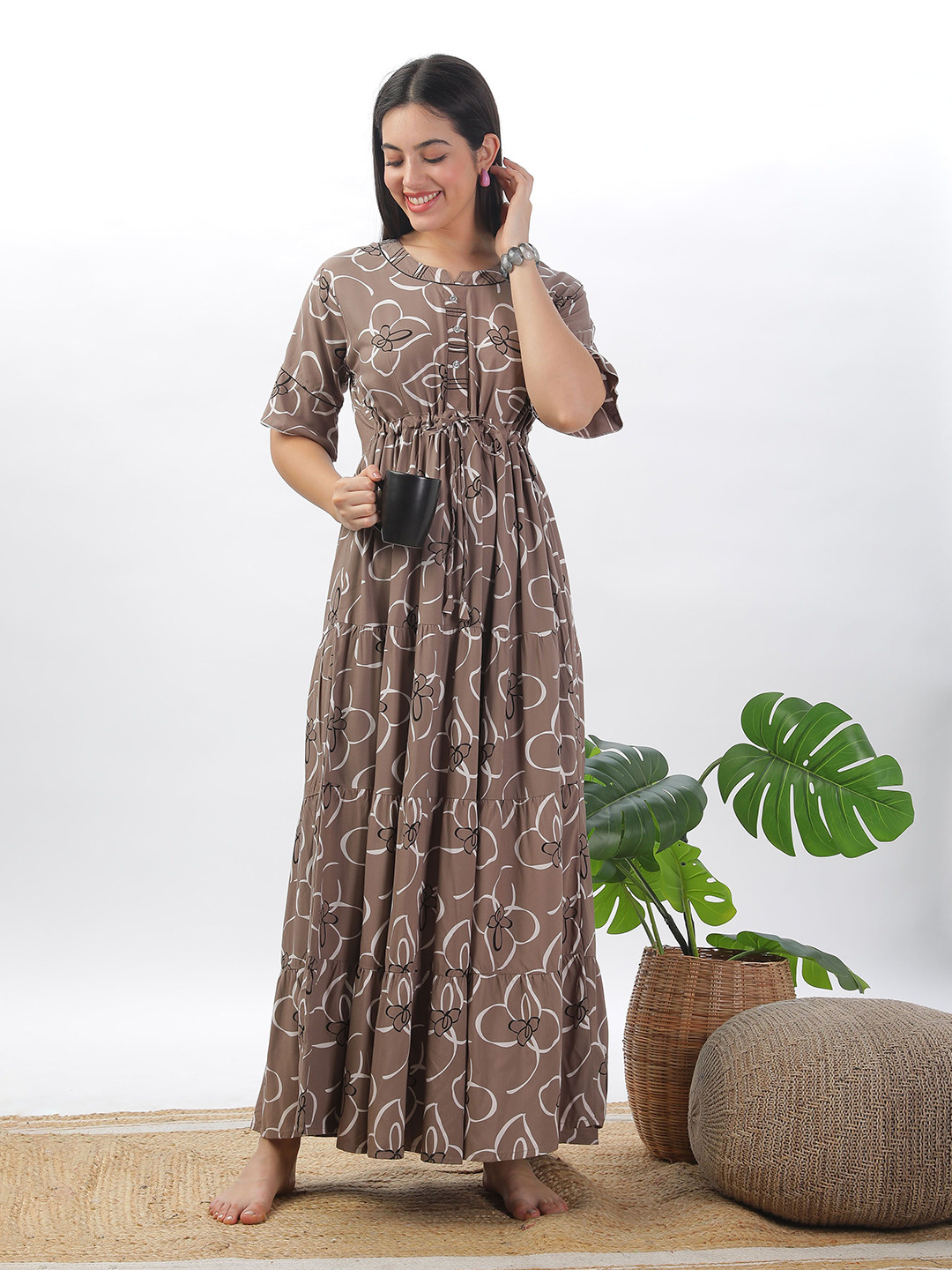 9shines Label Women Printed Maxi Nightdress, Khaki
9shines Label Women Printed Maxi Nightdress, Khaki