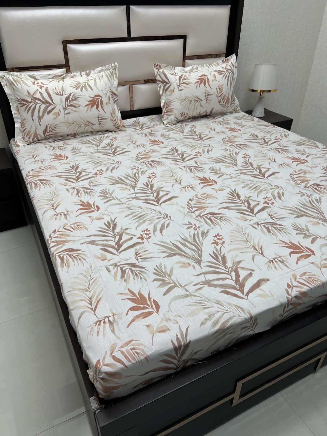 Pure Decor Villa White Floral Printed Pure Cotton 350 TC King Bedsheet & 2 Pillow Covers
Pure Decor Villa White Floral Printed Pure Cotton 350 TC King Bedsheet & 2 Pillow Covers