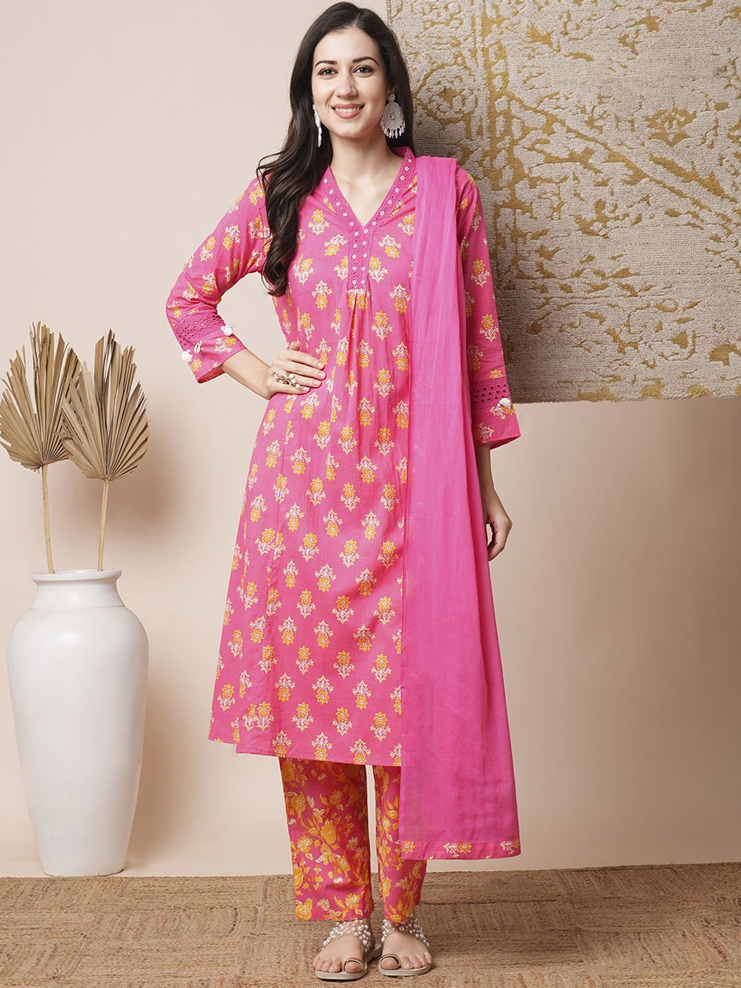 FASHOR Floral Printed V-Neck Pure Cotton Anarkali Kurta with Trousers & Dupatta, Pink
FASHOR Floral Printed V-Neck Pure Cotton Anarkali Kurta with Trousers & Dupatta, Pink