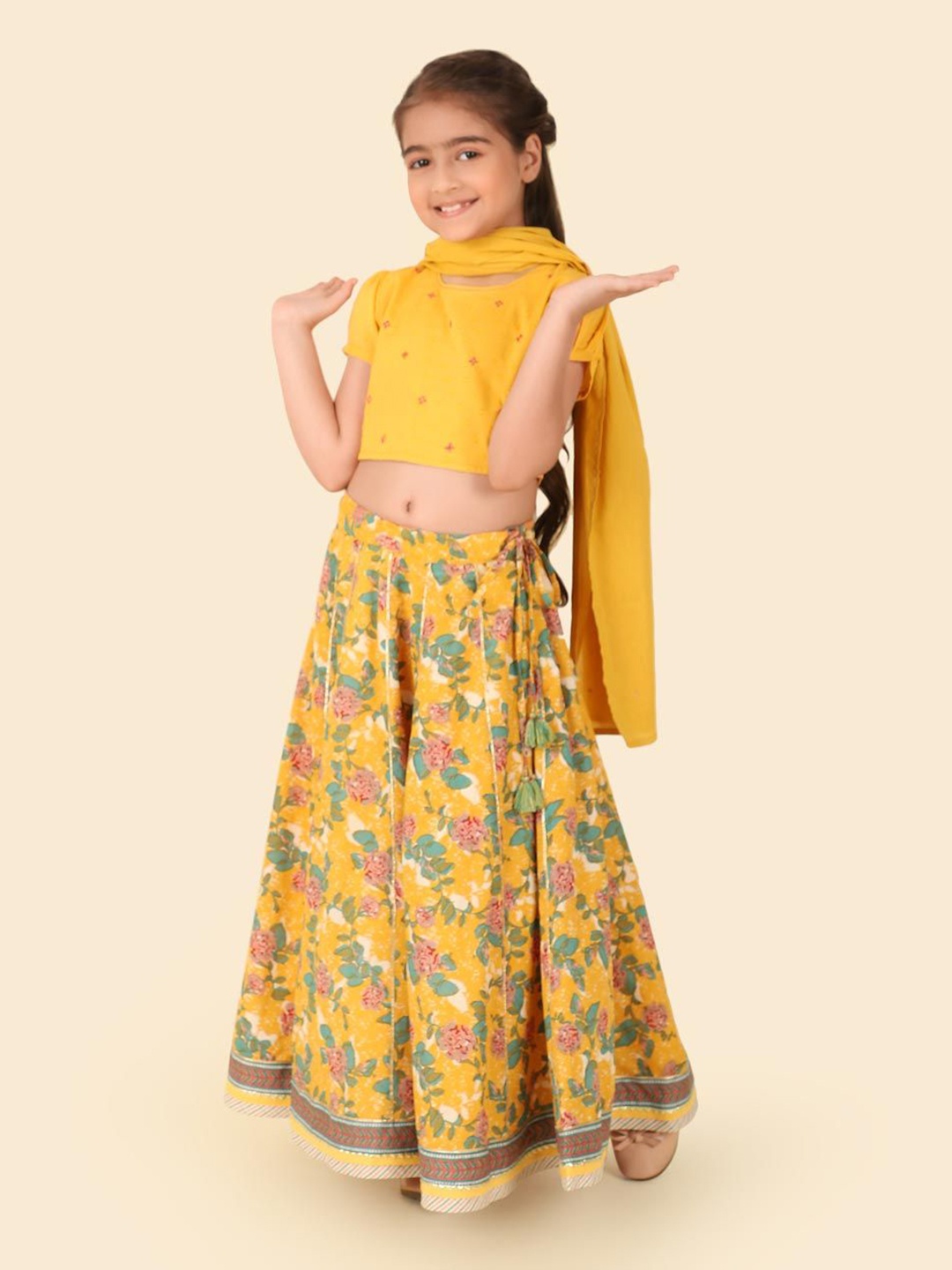 Fabindia Girls Embroidered Thread Work Cotton Ready to Wear Lehenga & Blouse With Dupatta, Yellow
Fabindia Girls Embroidered Thread Work Cotton Ready to Wear Lehenga & Blouse With Dupatta, Yellow