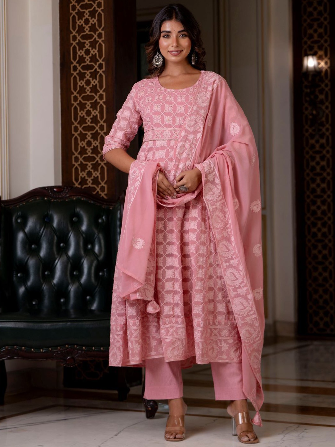 Chandbaali Floral Embroidered Georgette Anarkali Kurta with Trousers & With Dupatta, Peach
Chandbaali Floral Embroidered Georgette Anarkali Kurta with Trousers & With Dupatta, Peach