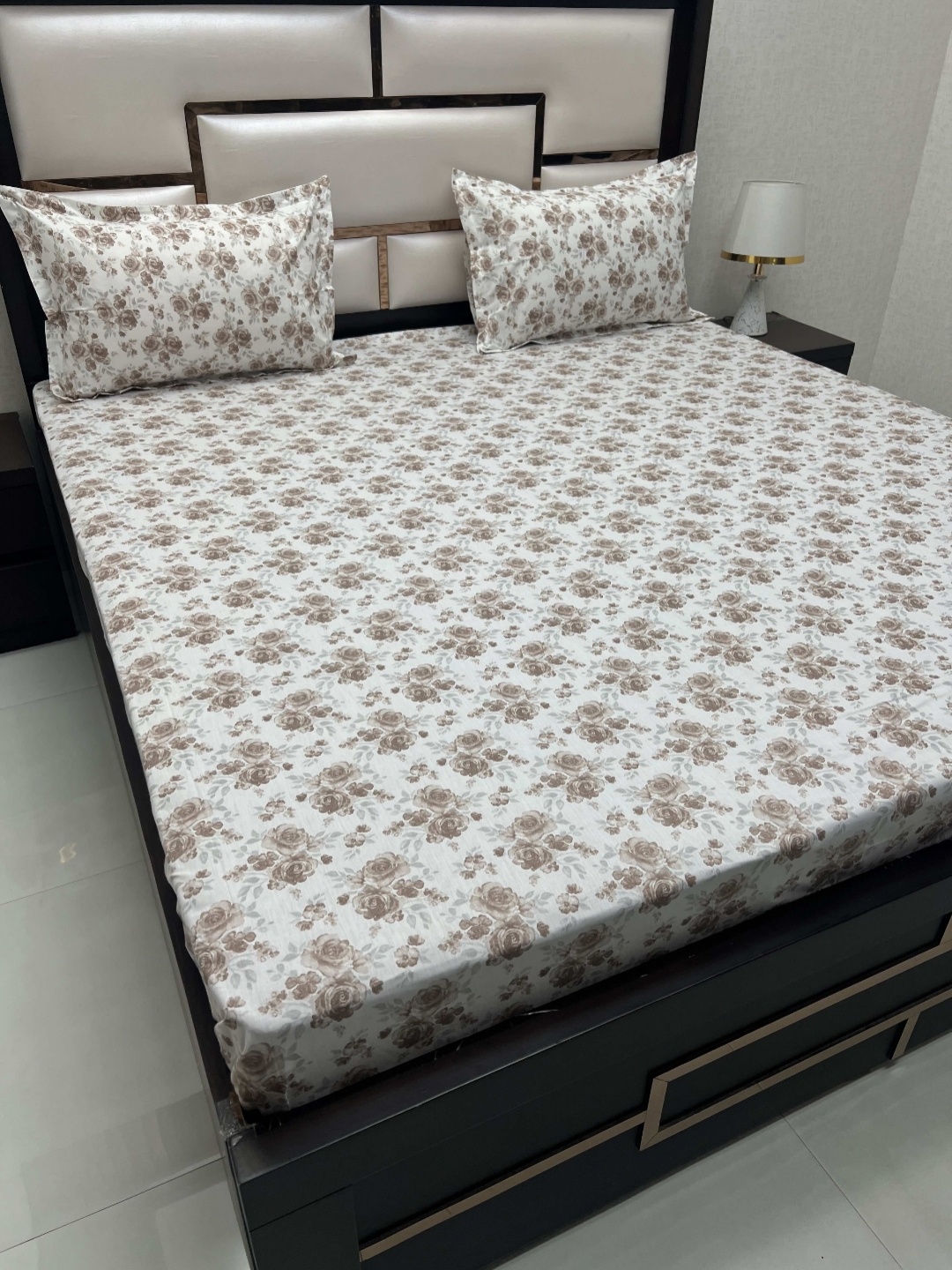 Pure Decor Villa White Floral Printed Pure Cotton 330 TC King Bedsheet & 2 Pillow Covers
Pure Decor Villa White Floral Printed Pure Cotton 330 TC King Bedsheet & 2 Pillow Covers