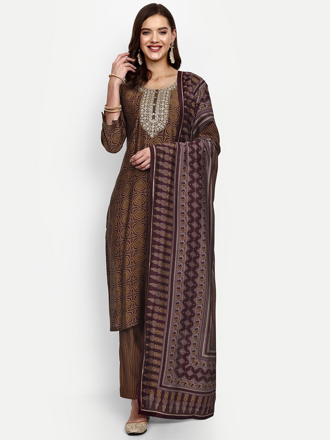V B SONS Ethnic Motifs Printed Sequined Chanderi Silk Kurta With Trousers & Dupatta, Mustard
V B SONS Ethnic Motifs Printed Sequined Chanderi Silk Kurta With Trousers & Dupatta, Mustard
