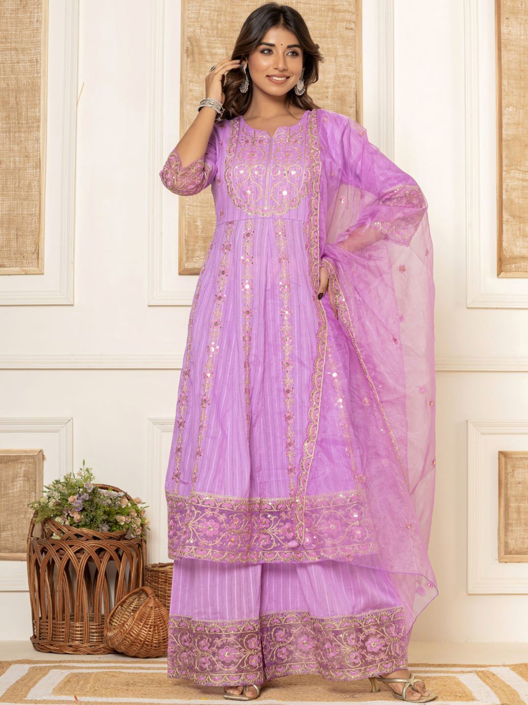 Chandbaali Floral Embroidered Linen Anarkali Kurta With Sharara & Dupatta, Purple
Chandbaali Floral Embroidered Linen Anarkali Kurta With Sharara & Dupatta, Purple