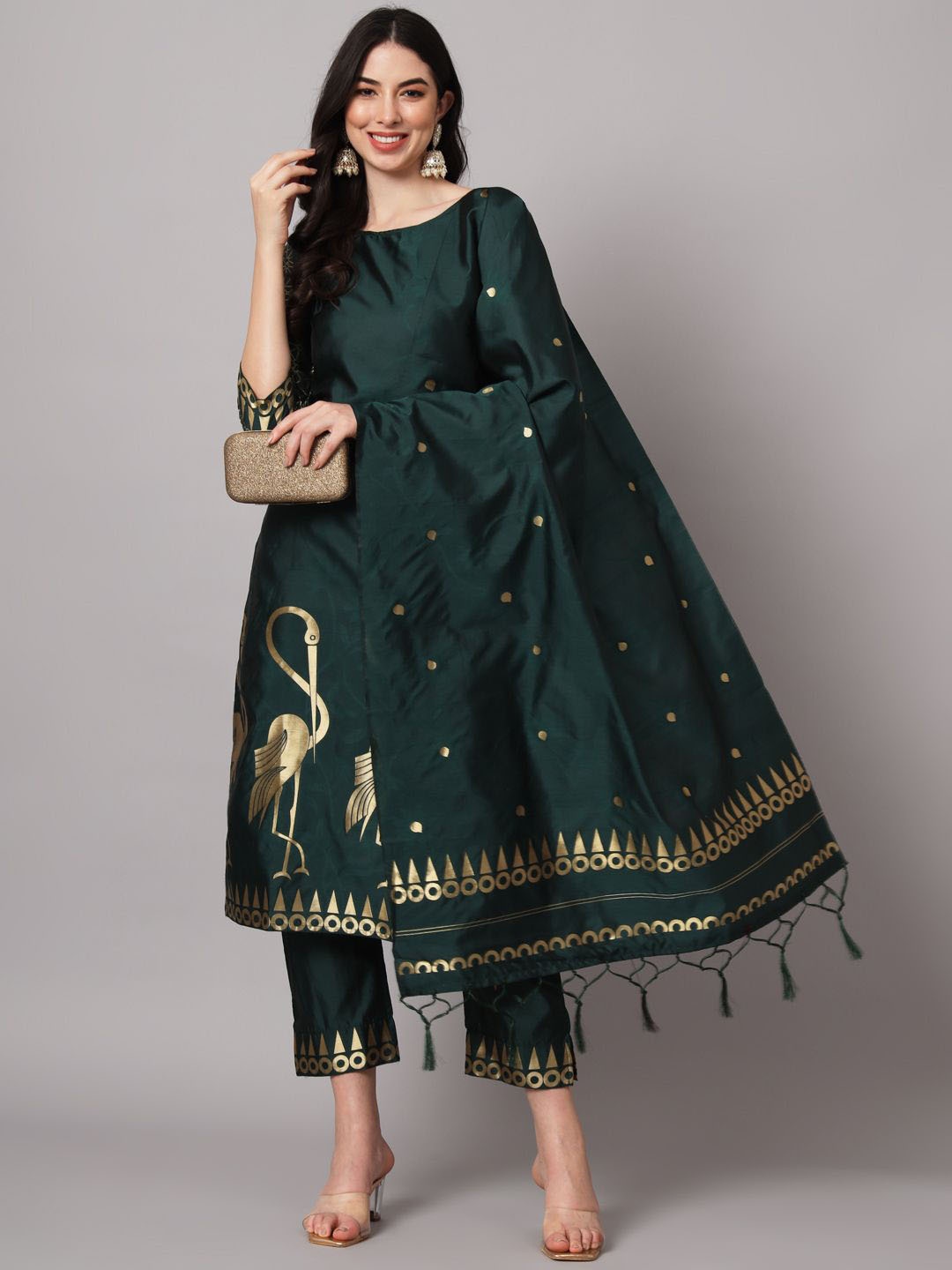 VredeVogel Ethnic Motifs Woven Design Zari Jacquard Kurta With Trousers & Dupatta, Green
VredeVogel Ethnic Motifs Woven Design Zari Jacquard Kurta With Trousers & Dupatta, Green