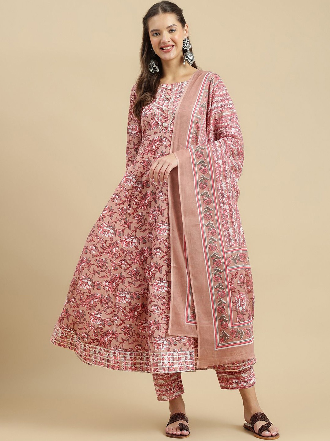 JANAKDULARI CREATION Floral Printed Regular Pure Cotton Kurta With Trouser With Dupatta, Brown
JANAKDULARI CREATION Floral Printed Regular Pure Cotton Kurta With Trouser With Dupatta, Brown