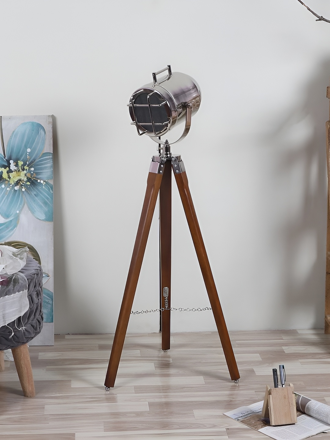 pristine interiors Brown & Silver-Toned Rudyard Wooden Tripod Spot Light Floor Lamp
pristine interiors Brown & Silver-Toned Rudyard Wooden Tripod Spot Light Floor Lamp