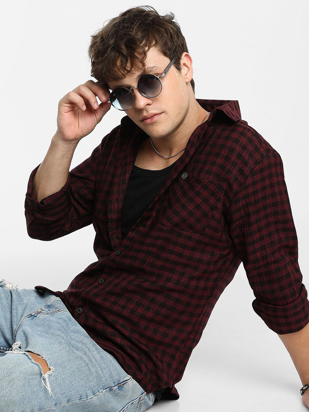 Campus Sutra Men Comfort Spread Collar Grid Tattersall Checked Polycotton Casual Shirt, Maroon
Campus Sutra Men Comfort Spread Collar Grid Tattersall Checked Polycotton Casual Shirt, Maroon
