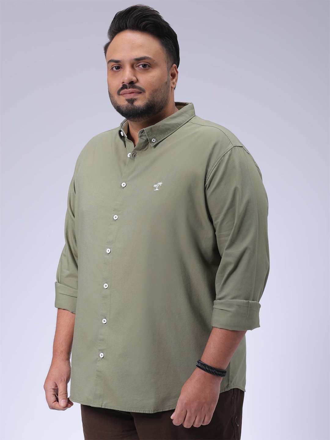 Hardsoda by The Indian Garage Co Men Button-Down Collar Solid Cotton Casual Shirt, Green
Hardsoda by The Indian Garage Co Men Button-Down Collar Solid Cotton Casual Shirt, Green