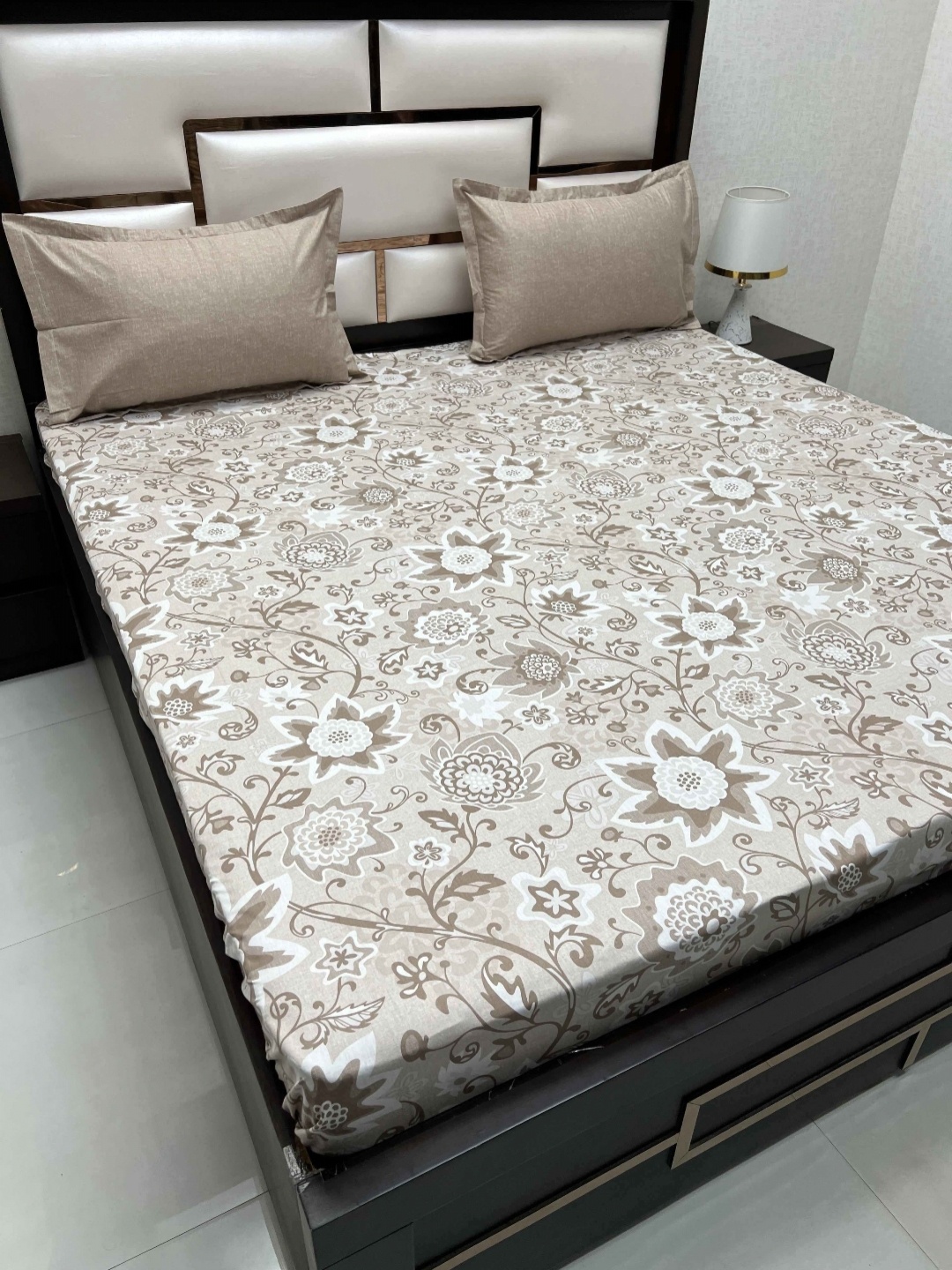 Pure Decor Cotton King Size Double Bedsheet With 2 Pillow Covers 2.74m X 2.74m, Brown
Pure Decor Cotton King Size Double Bedsheet With 2 Pillow Covers 2.74m X 2.74m, Brown