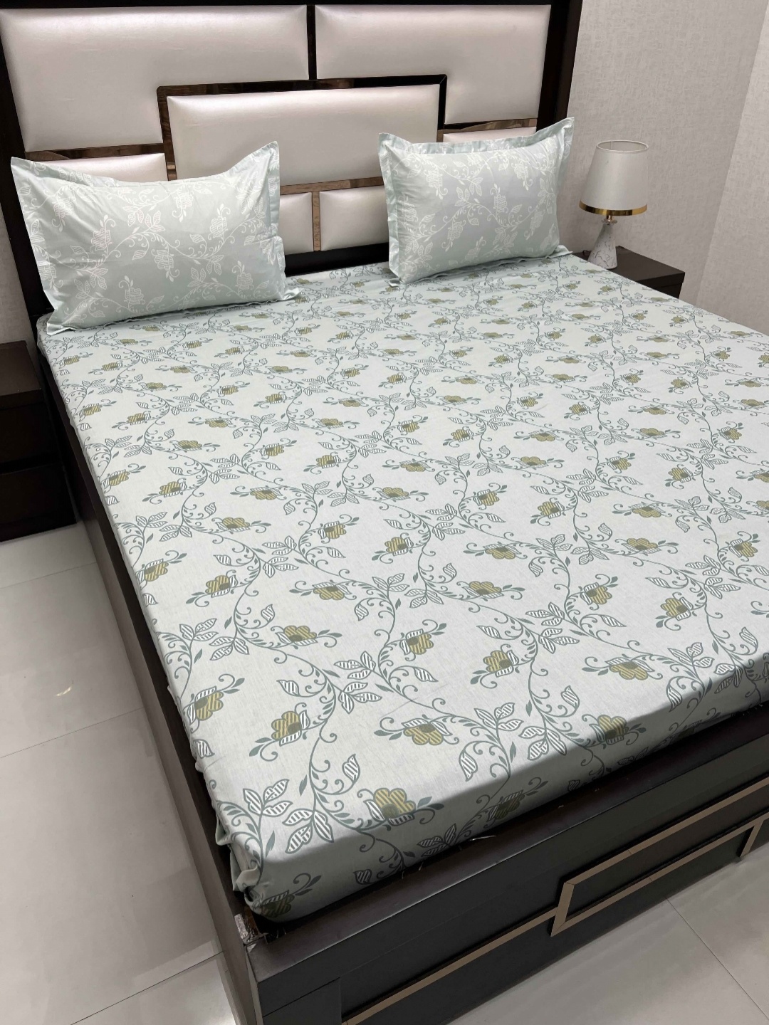 Pure Decor Cotton King Size Double Bedsheet With 2 Pillow Covers 2.74m X 2.74m, Green
Pure Decor Cotton King Size Double Bedsheet With 2 Pillow Covers 2.74m X 2.74m, Green