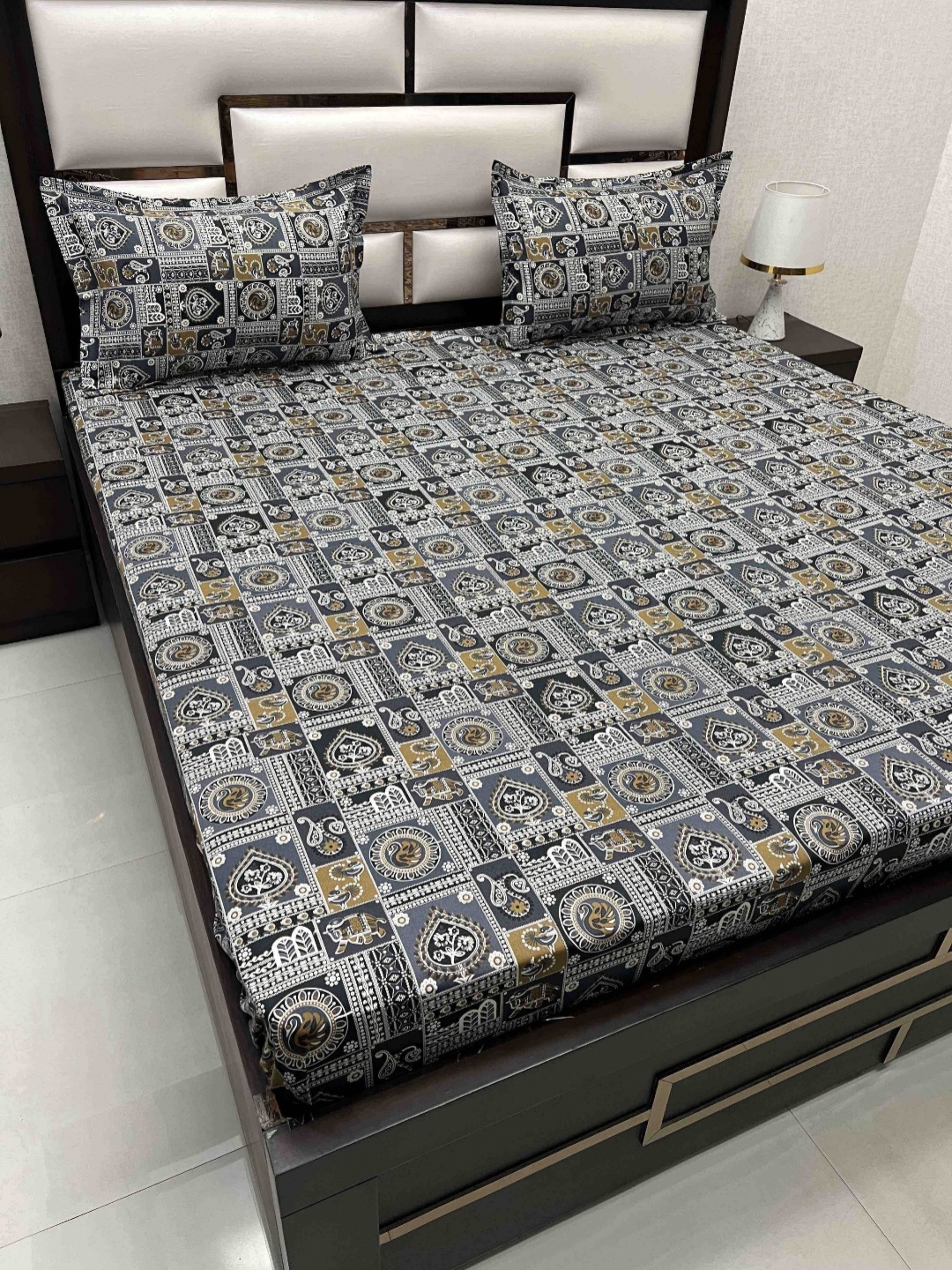 Pure Decor Velar Sib Black Printed Pure Cotton 240 TC King Bedsheet With 2 Pillow Covers
Pure Decor Velar Sib Black Printed Pure Cotton 240 TC King Bedsheet With 2 Pillow Covers