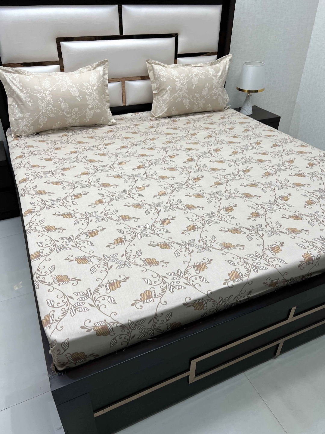 Pure Decor Cotton King Size Double Bedsheet With 2 Pillow Covers 2.74m X 2.74m, Brown
Pure Decor Cotton King Size Double Bedsheet With 2 Pillow Covers 2.74m X 2.74m, Brown