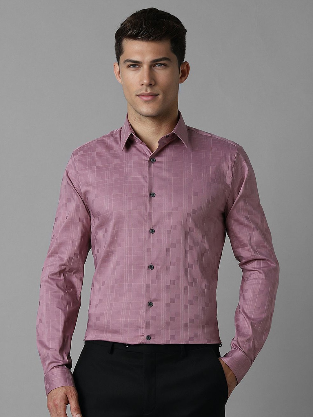 Louis Philippe Sport Men Super Spread Collar Checked Cotton Slim Fit Formal Shirt, Lavender
Louis Philippe Sport Men Super Spread Collar Checked Cotton Slim Fit Formal Shirt, Lavender