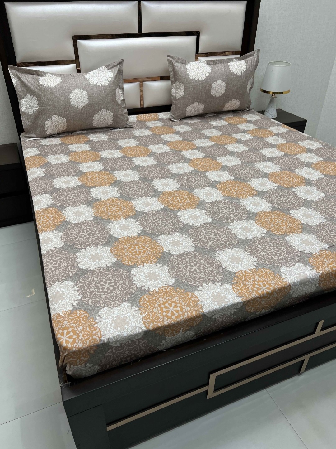 Pure Decor Lifestyle Brown Ethnic Motifs 250 TC Pure Cotton King Bedsheet & Pillow Covers
Pure Decor Lifestyle Brown Ethnic Motifs 250 TC Pure Cotton King Bedsheet & Pillow Covers