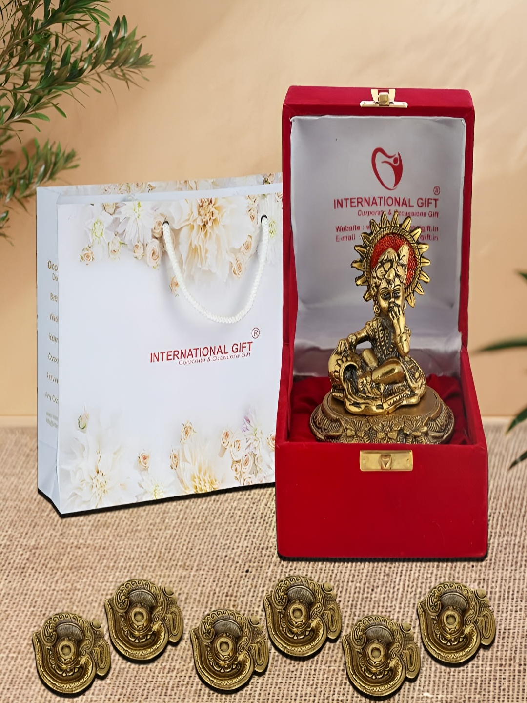 INTERNATIONAL GIFT Gold-Toned Religious Figurine Showpiece With Diyas & Velvet Box
INTERNATIONAL GIFT Gold-Toned Religious Figurine Showpiece With Diyas & Velvet Box