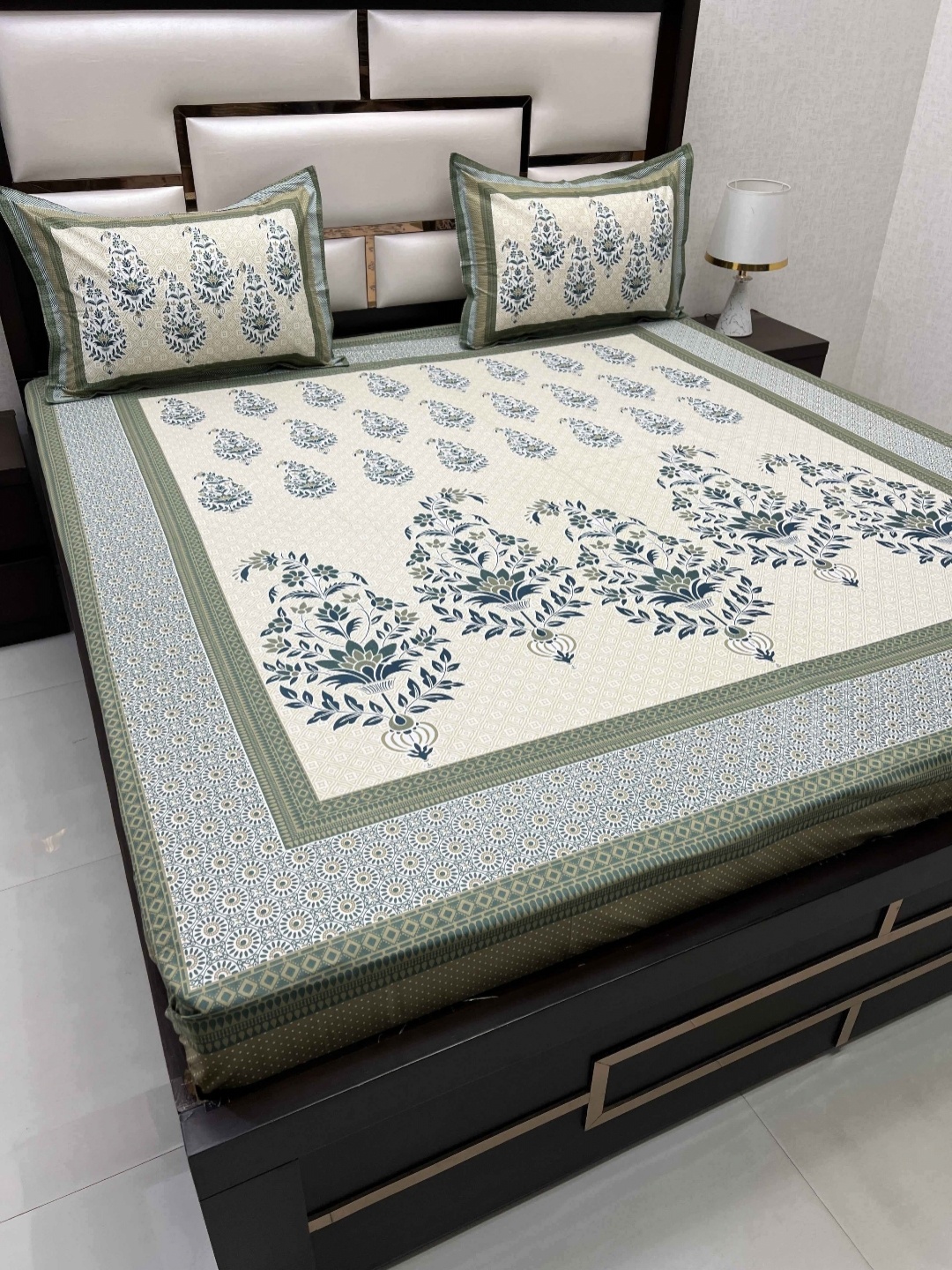 Pure Decor Lifestyle Beige Ethnic Motifs 250 TC Pure Cotton King Bedsheet & Pillow Covers
Pure Decor Lifestyle Beige Ethnic Motifs 250 TC Pure Cotton King Bedsheet & Pillow Covers