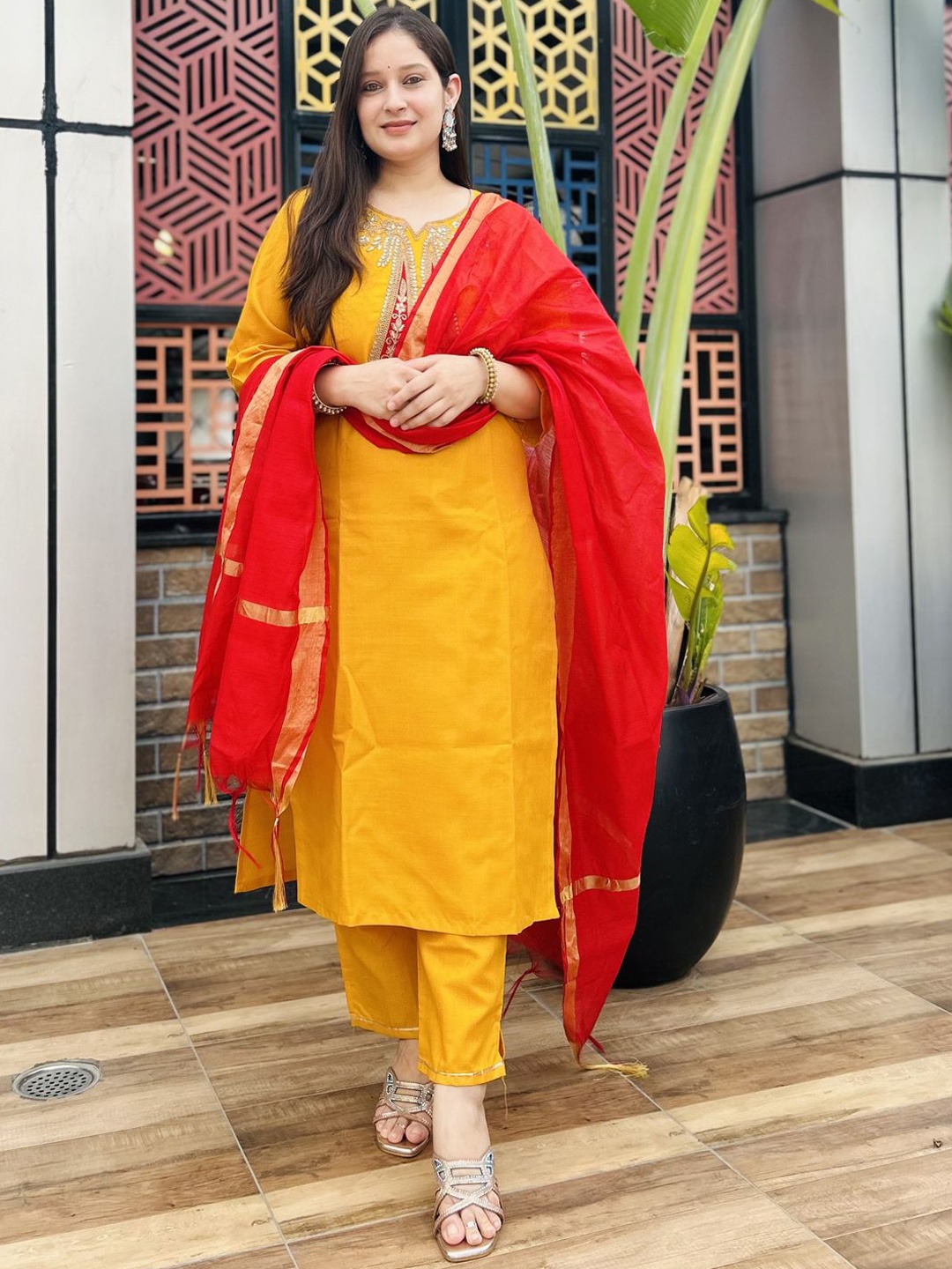 VredeVogel Ethnic Motifs Yoke Design Regular Sequinned Kurta With Trousers & Dupatta, Yellow
VredeVogel Ethnic Motifs Yoke Design Regular Sequinned Kurta With Trousers & Dupatta, Yellow
